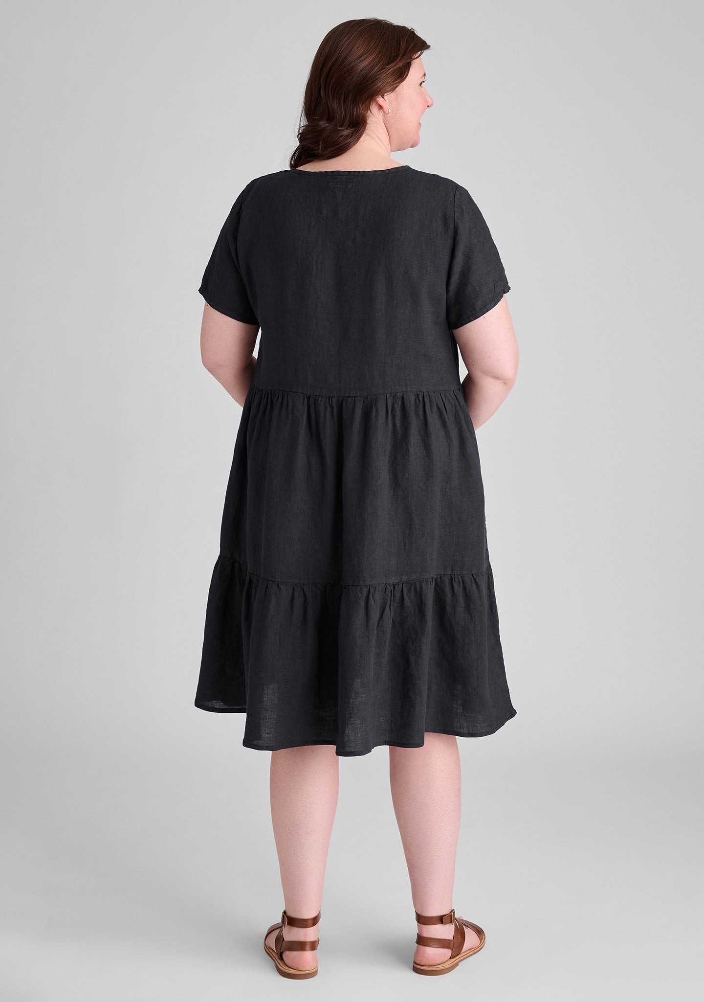 ruthies dress short sleeve linen dress details