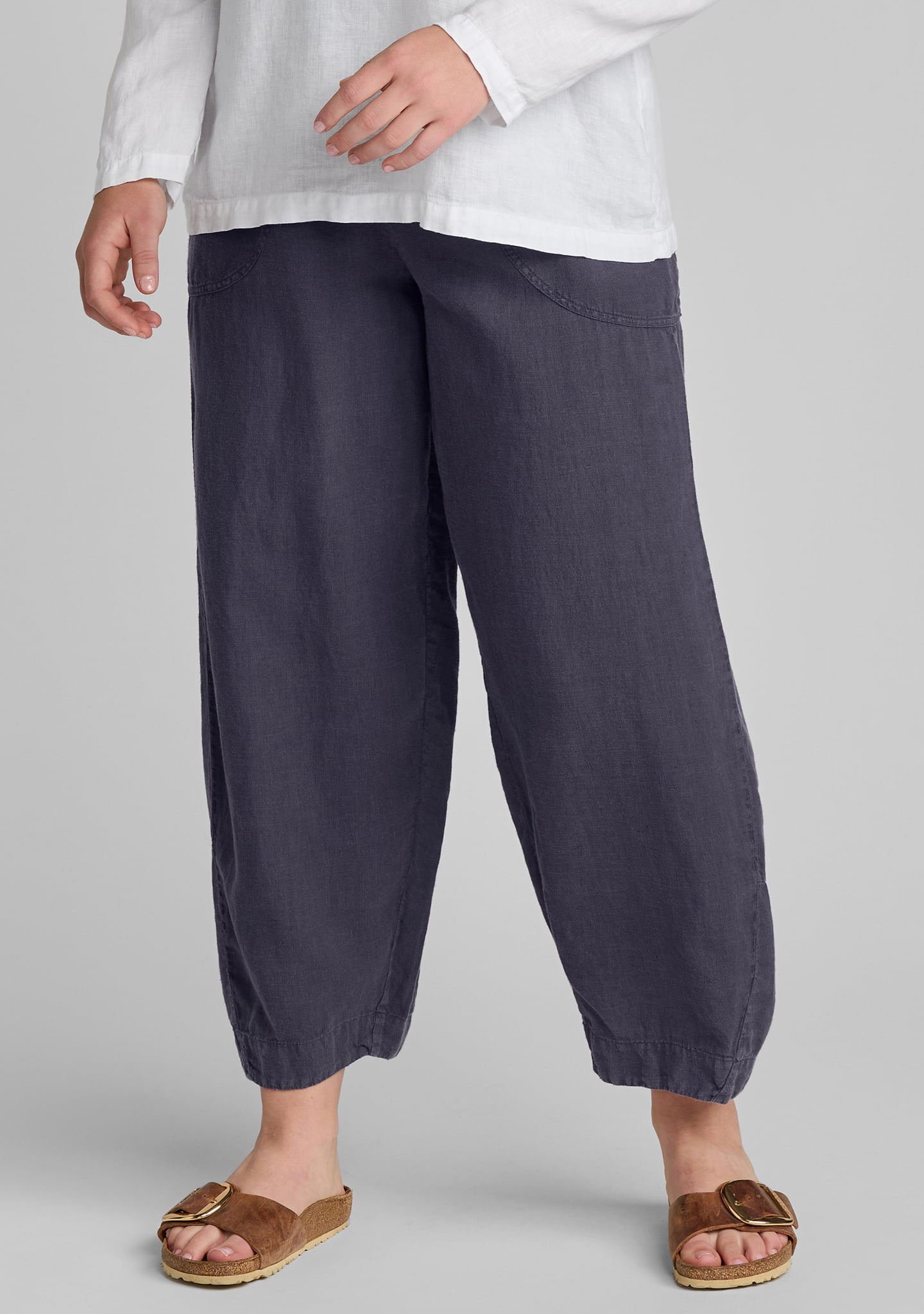 seamly pant barrel leg linen pant details