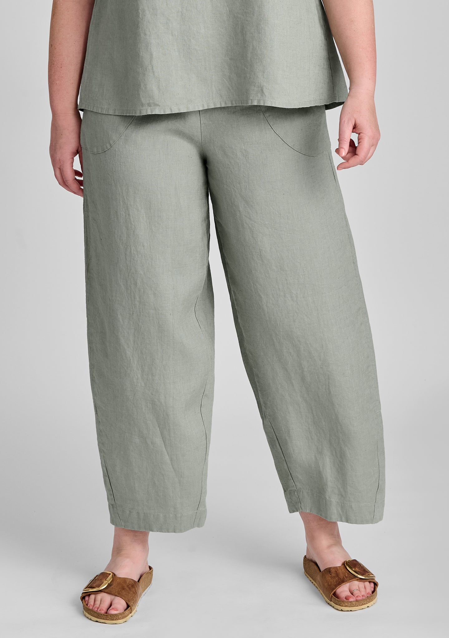 Light grey seersucker high waisted pleated lightweight Women Dress Pants