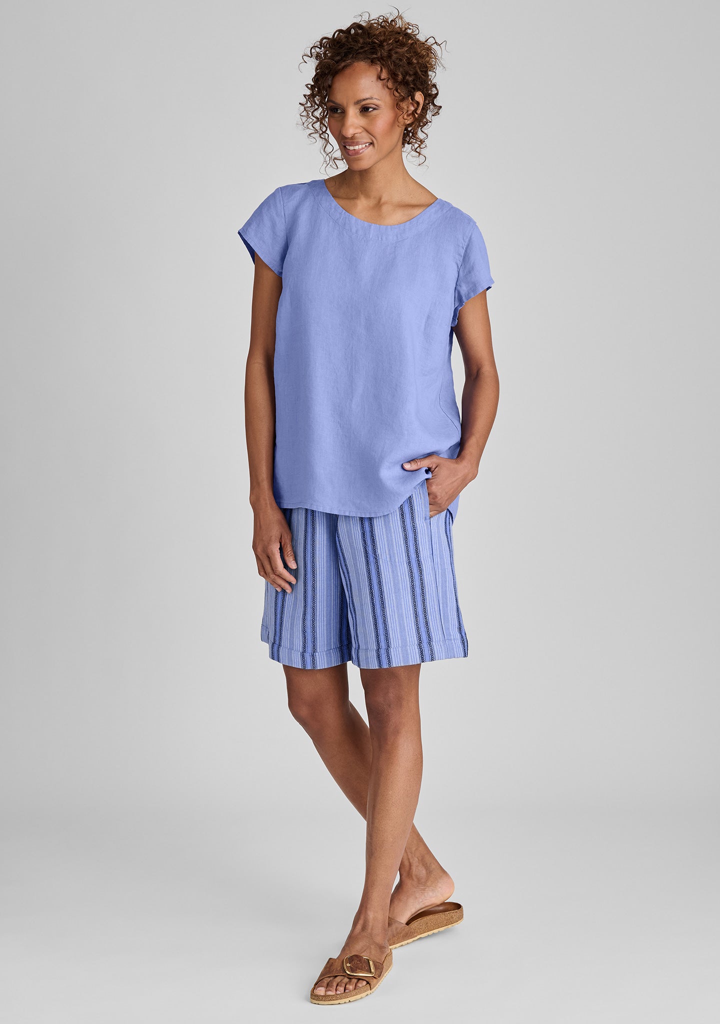 tuck back tee linen t shirt details