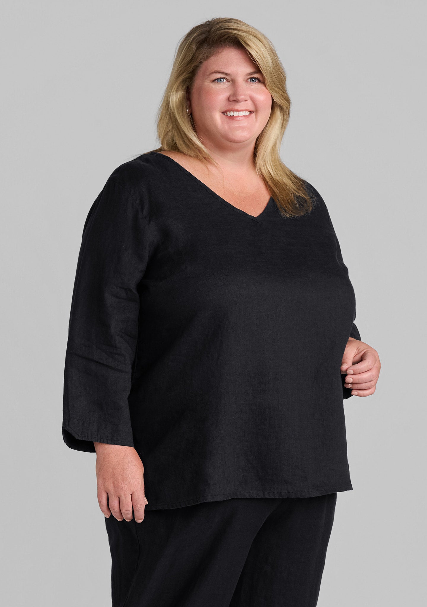 v pullover linen shirt details