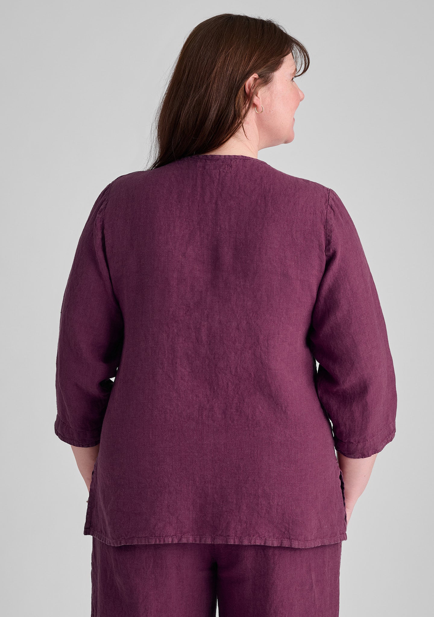 v pullover linen top details