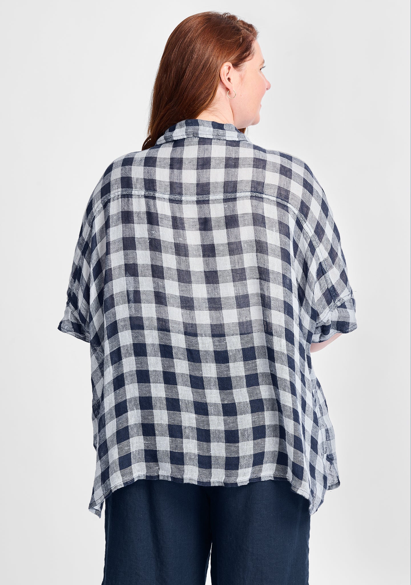 sporty shirt linen shirt details