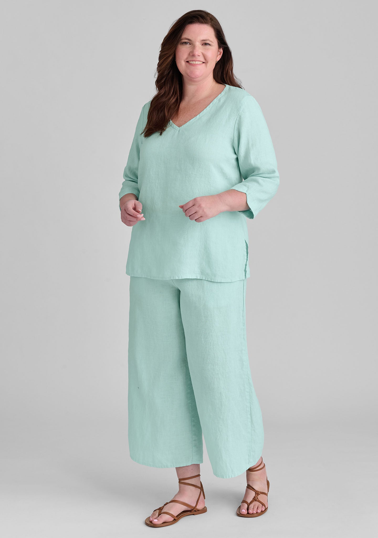 FLAX linen shirt in green with linen pants in green