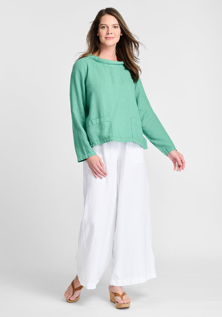 FLAX linen shirt in green with linen pants in white
