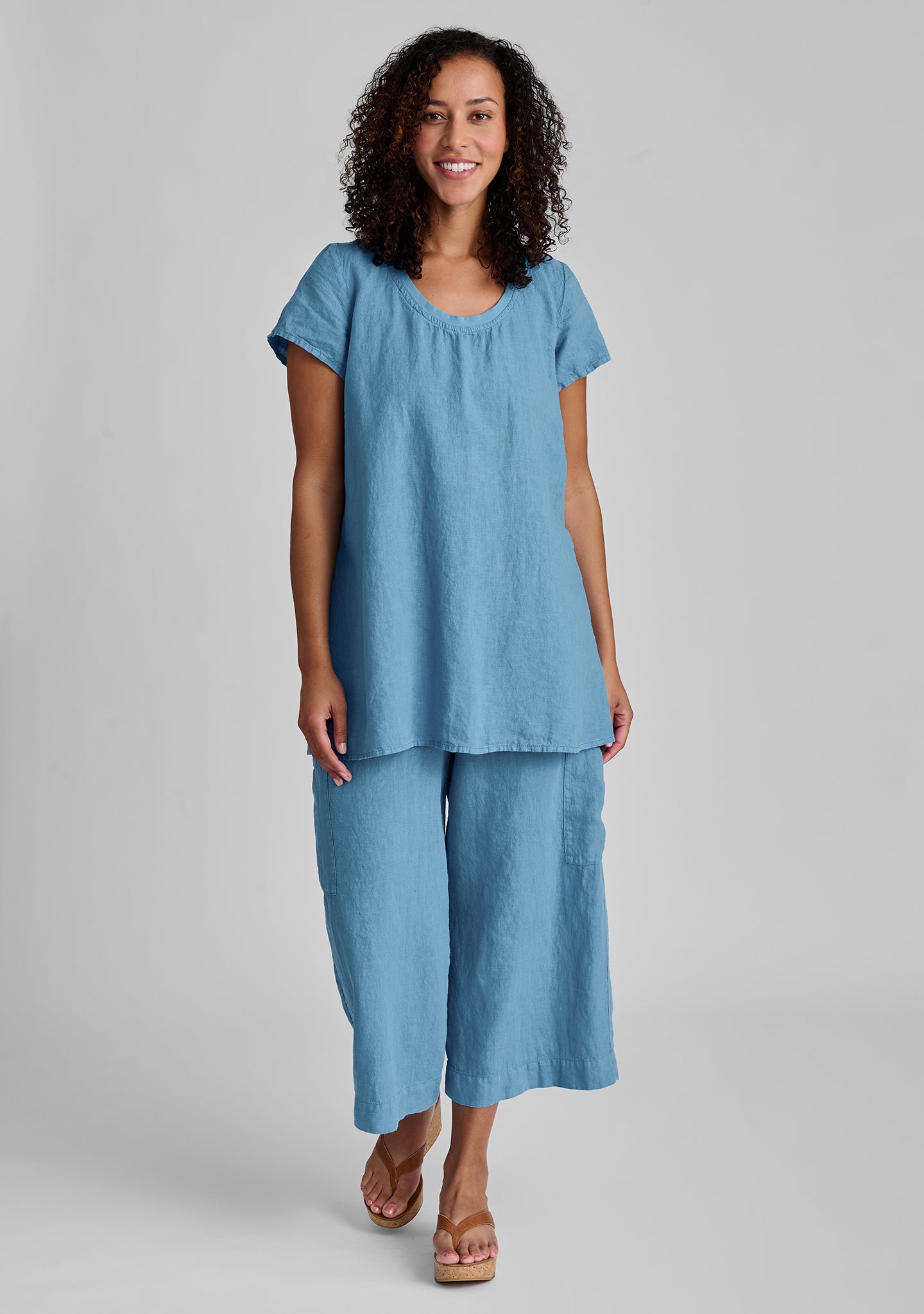 FLAX linen shirt in blue with linen pants in blue
