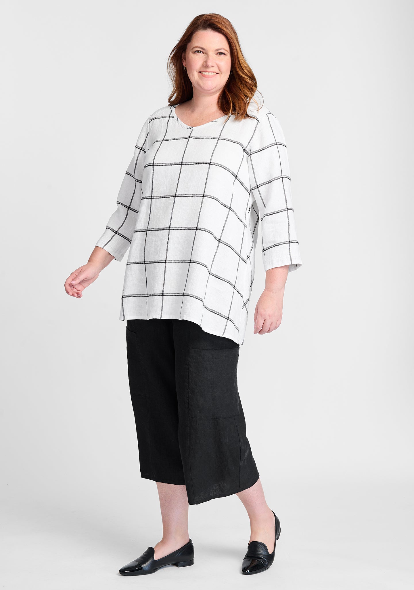 FLAX linen shirt in white with linen pants in black