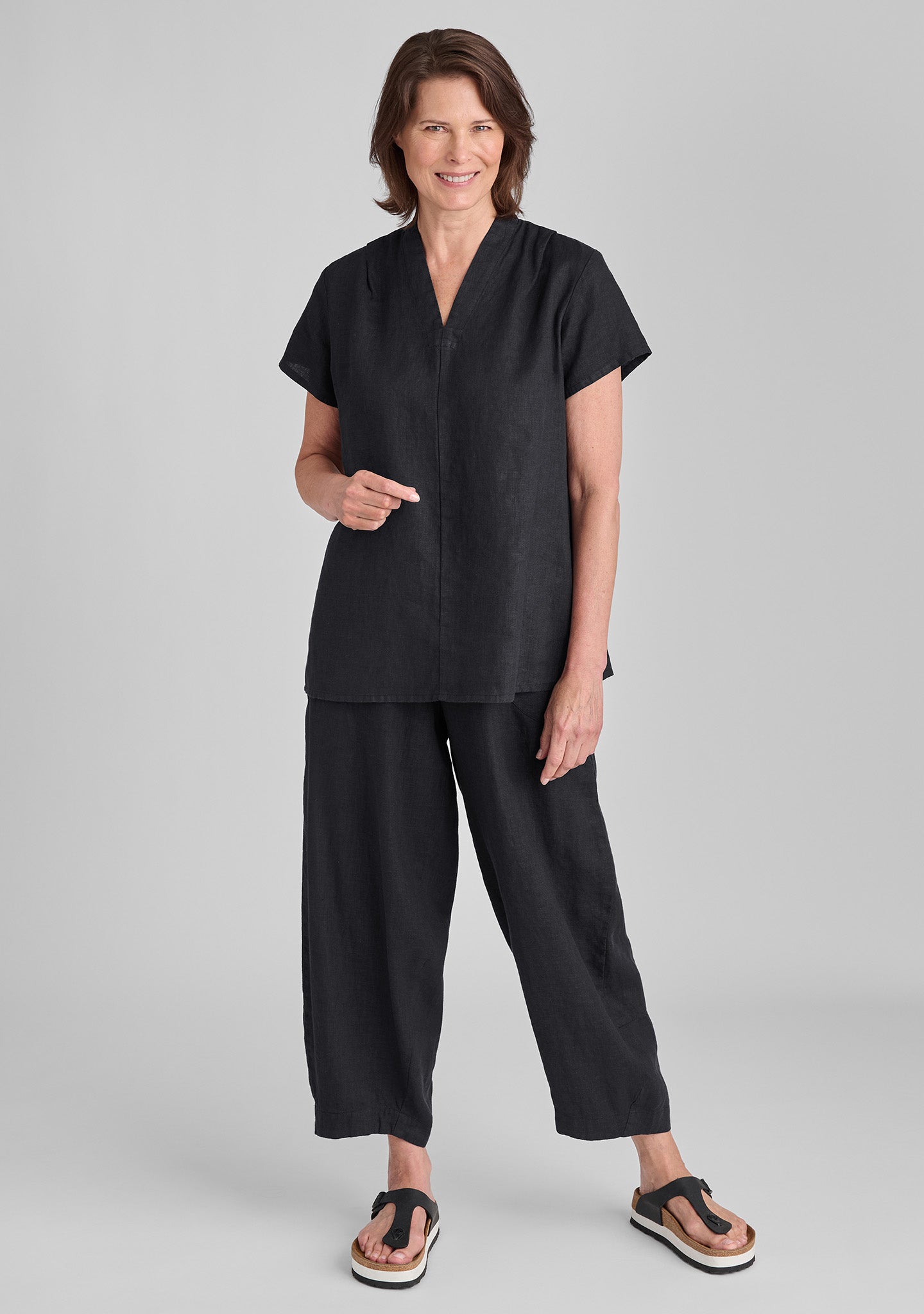 FLAX linen shirt in black with linen pants in black