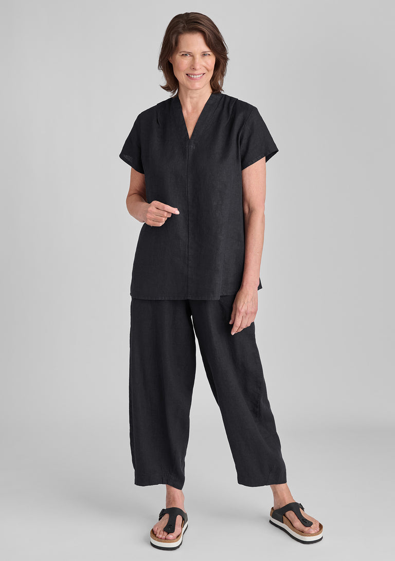 FLAX linen shirt in black with linen pants in black