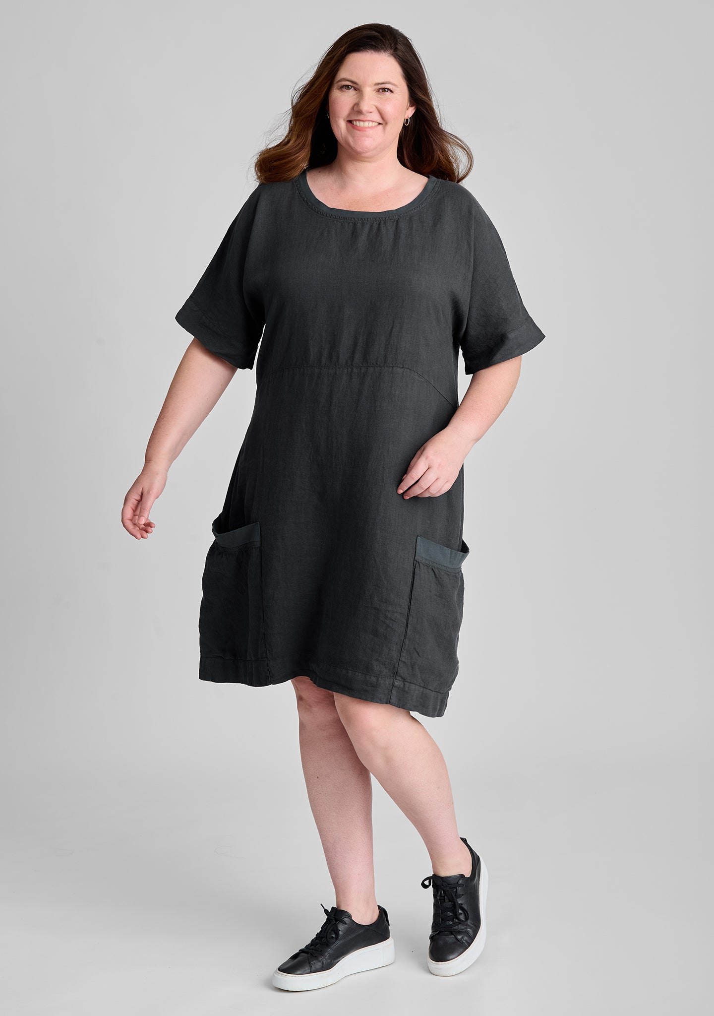 FLAX linen dress in black