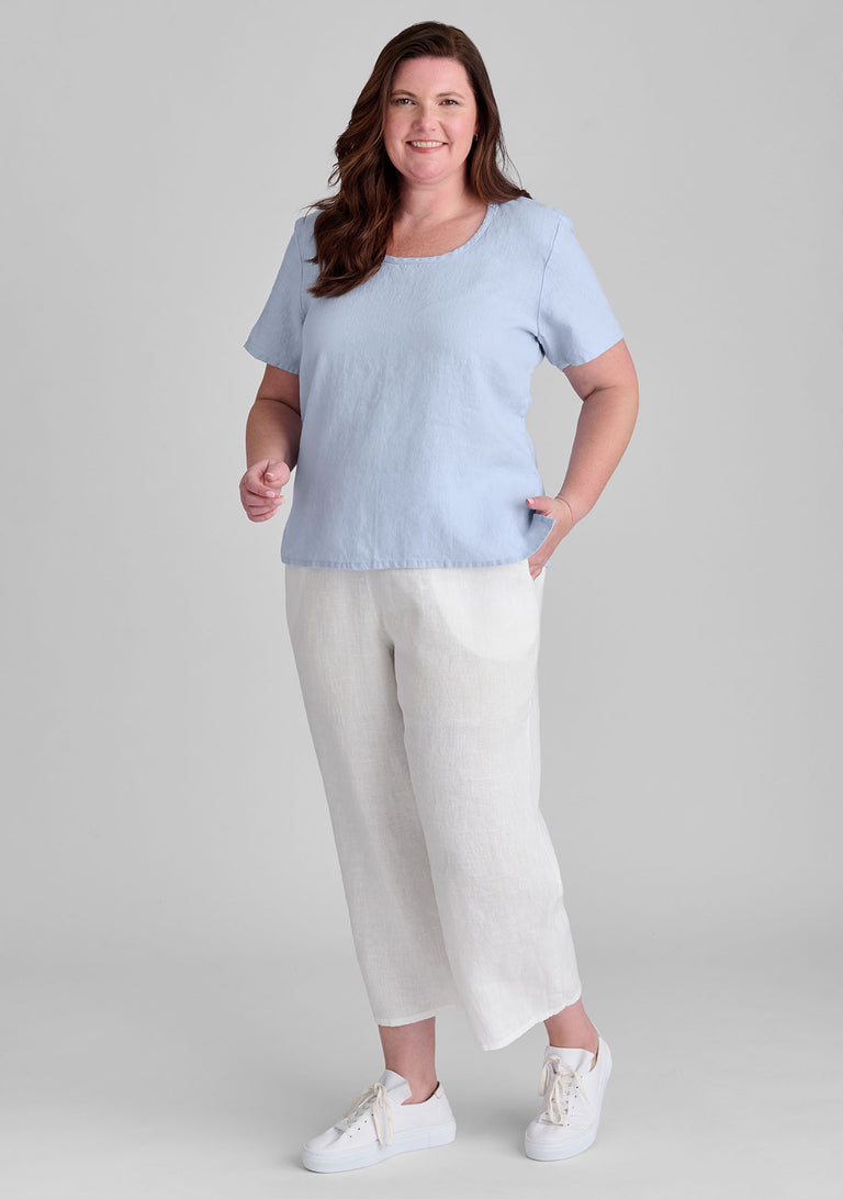 FLAX linen shirt in blue with linen pants in white