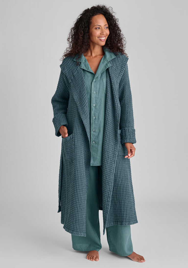 FLAX linen robe in blue with linen pajamas in blue