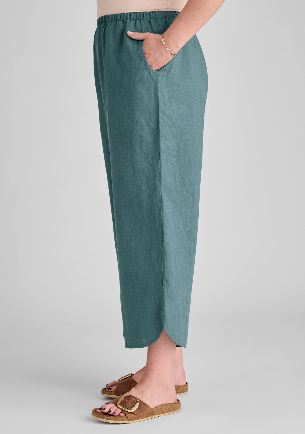 shirttail floods linen pants details