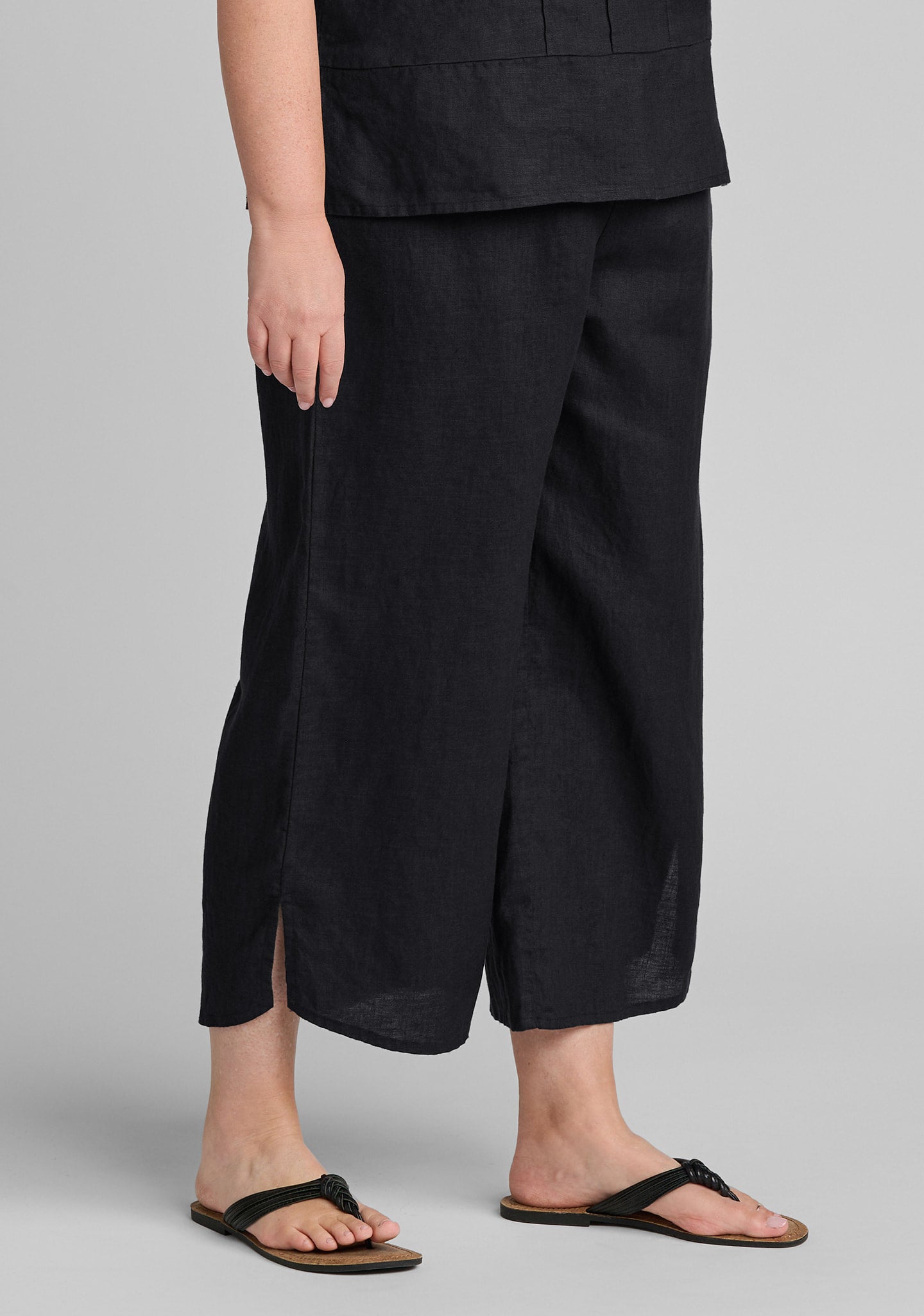 Airy Floods - Linen Pants With Elastic Waist - Black
