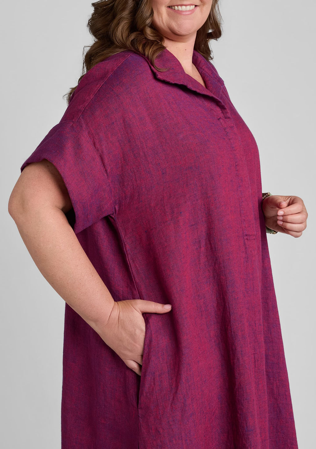 side view of pocket and sleeve details
