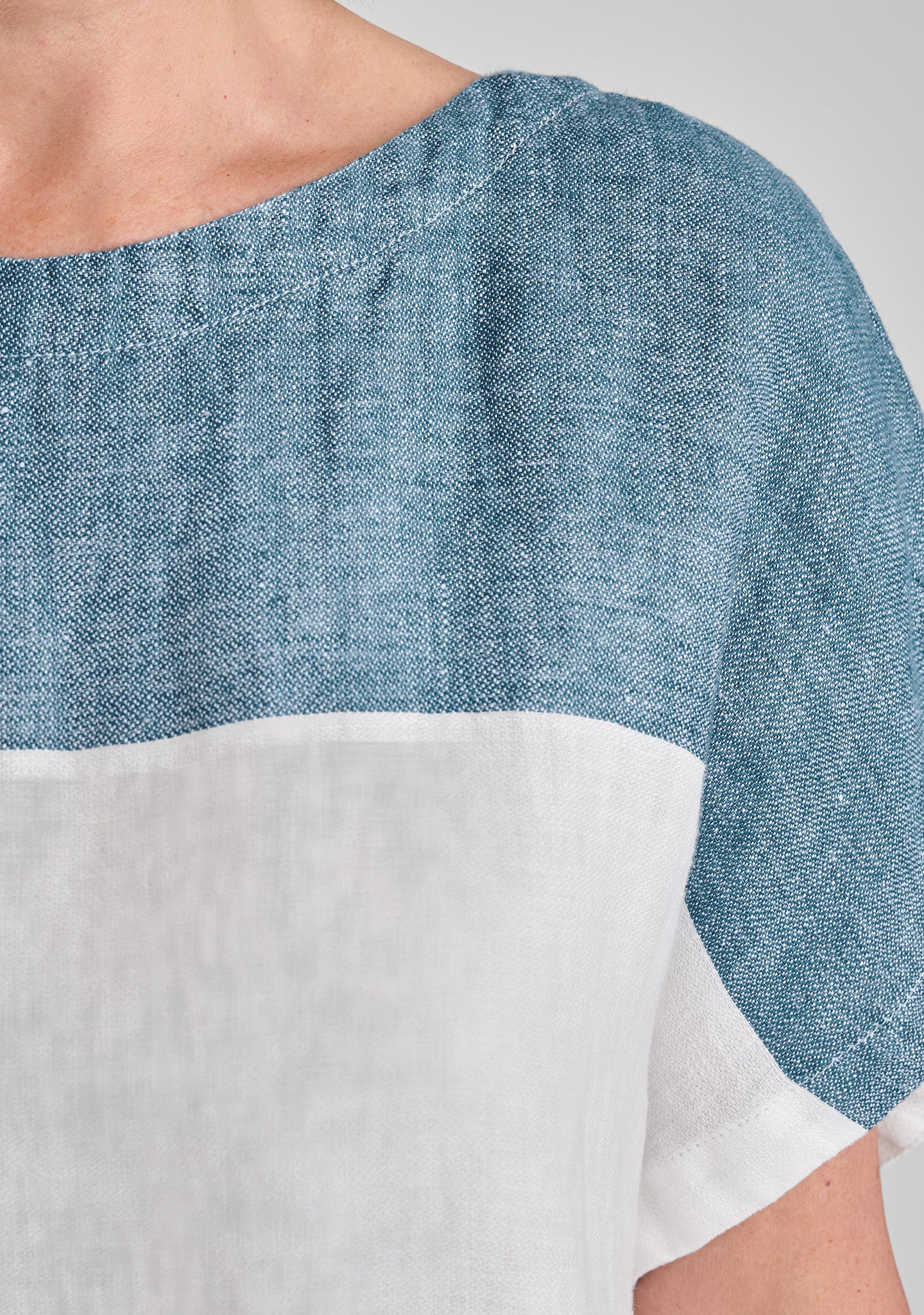 back slit tee linen shirt details