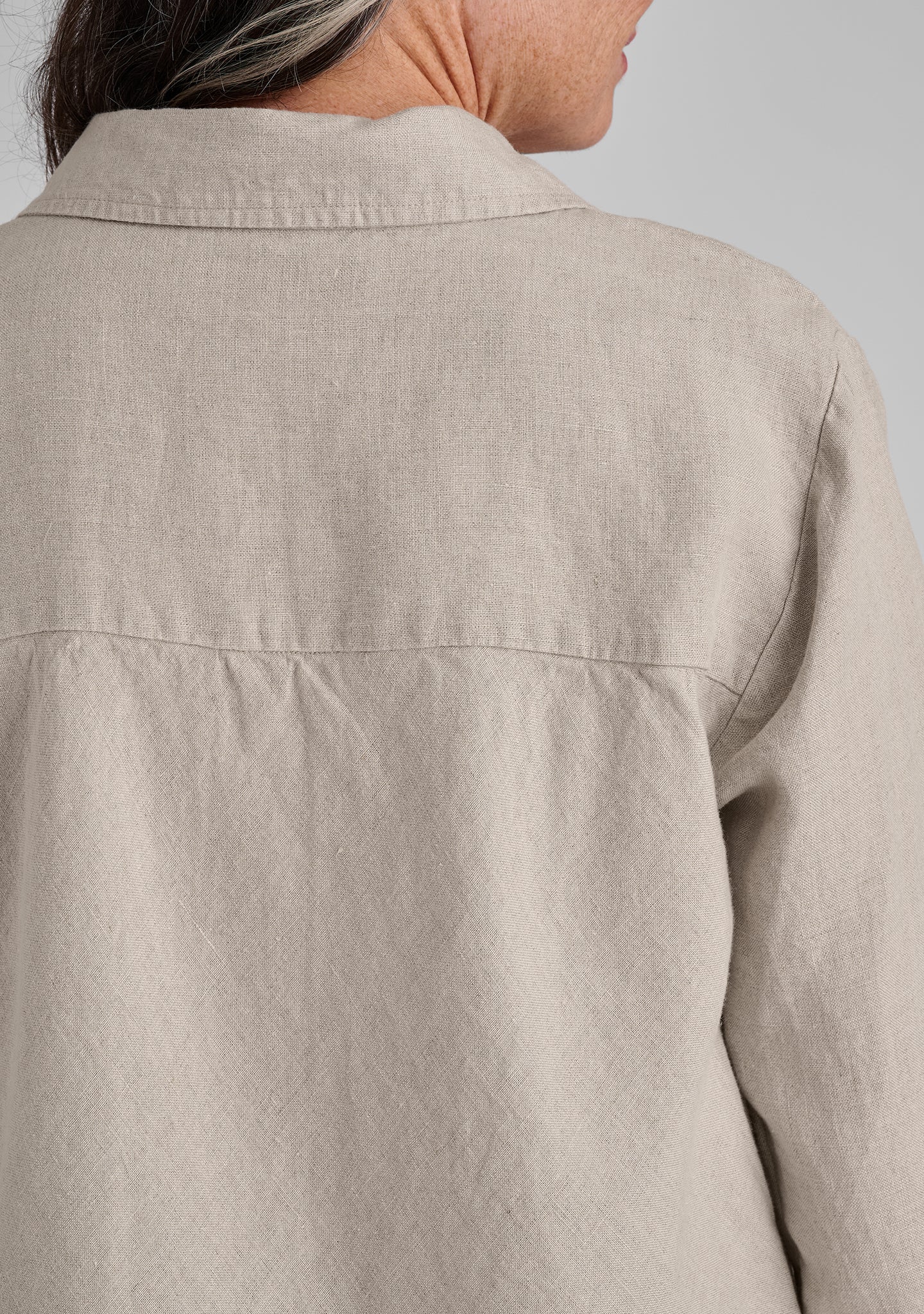 bias back shirt linen shirt details