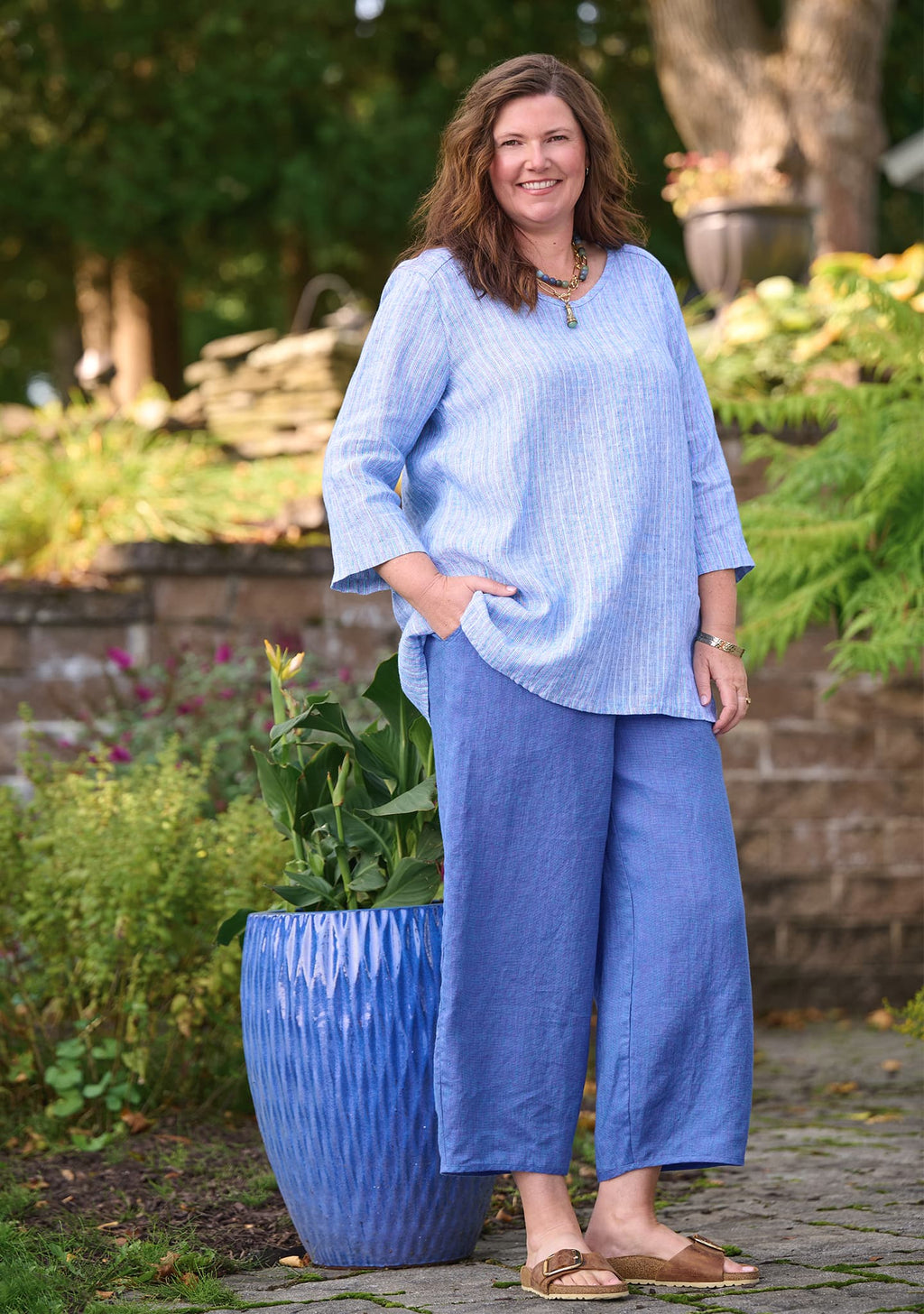 dreamy top linen pullover details