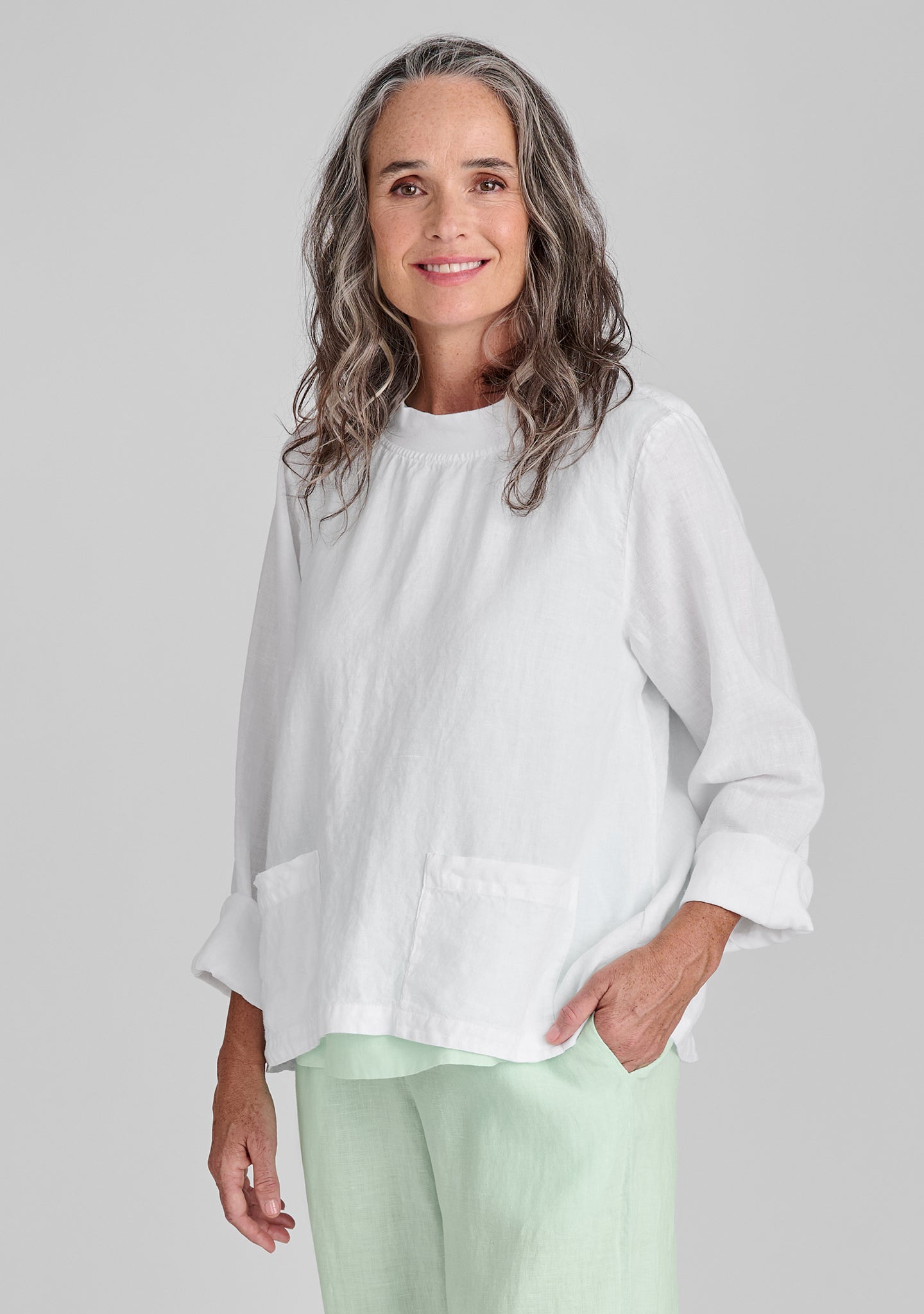 chelsea pullover long sleeve linen shirt white