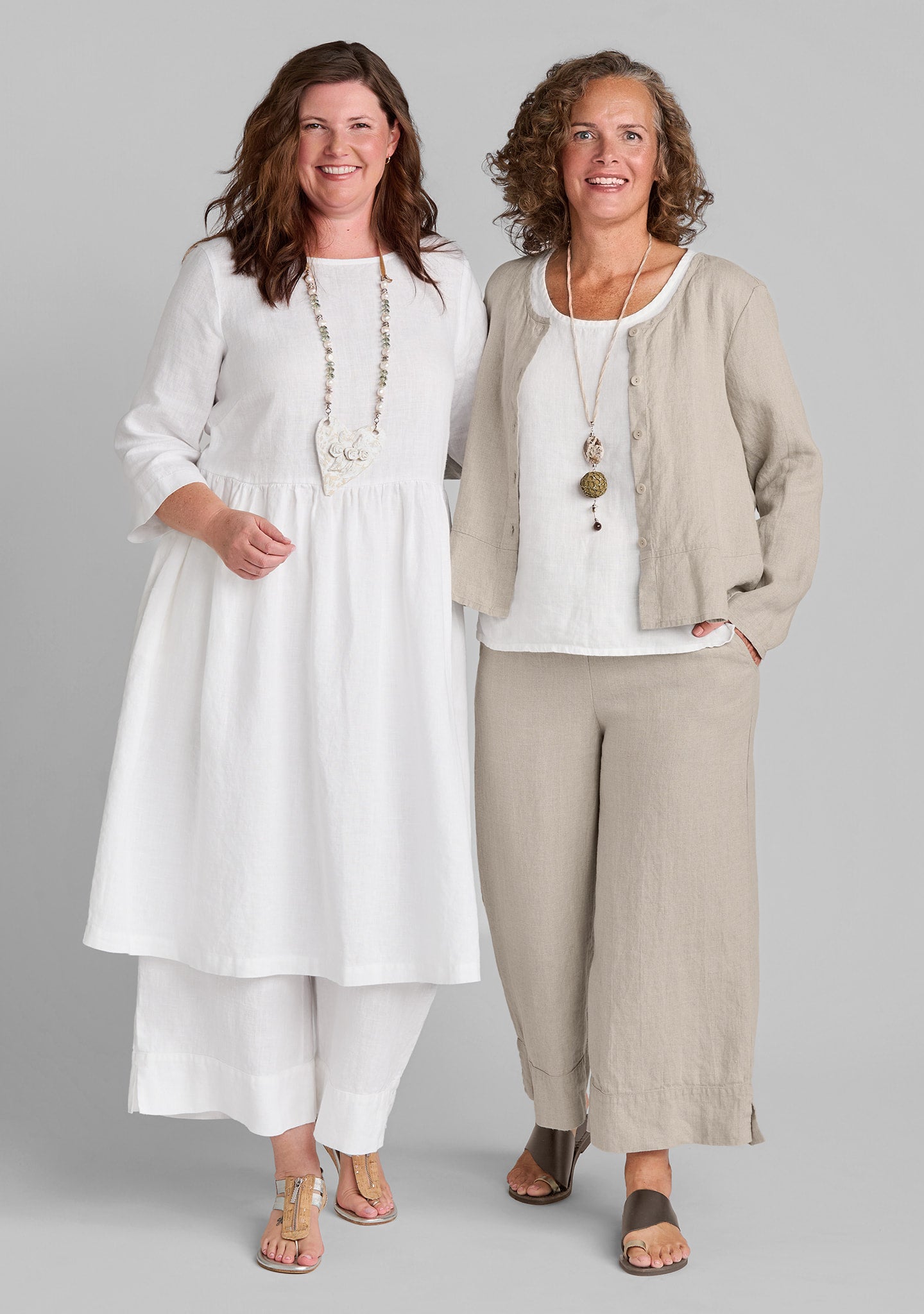 FLAX linen in white and natural