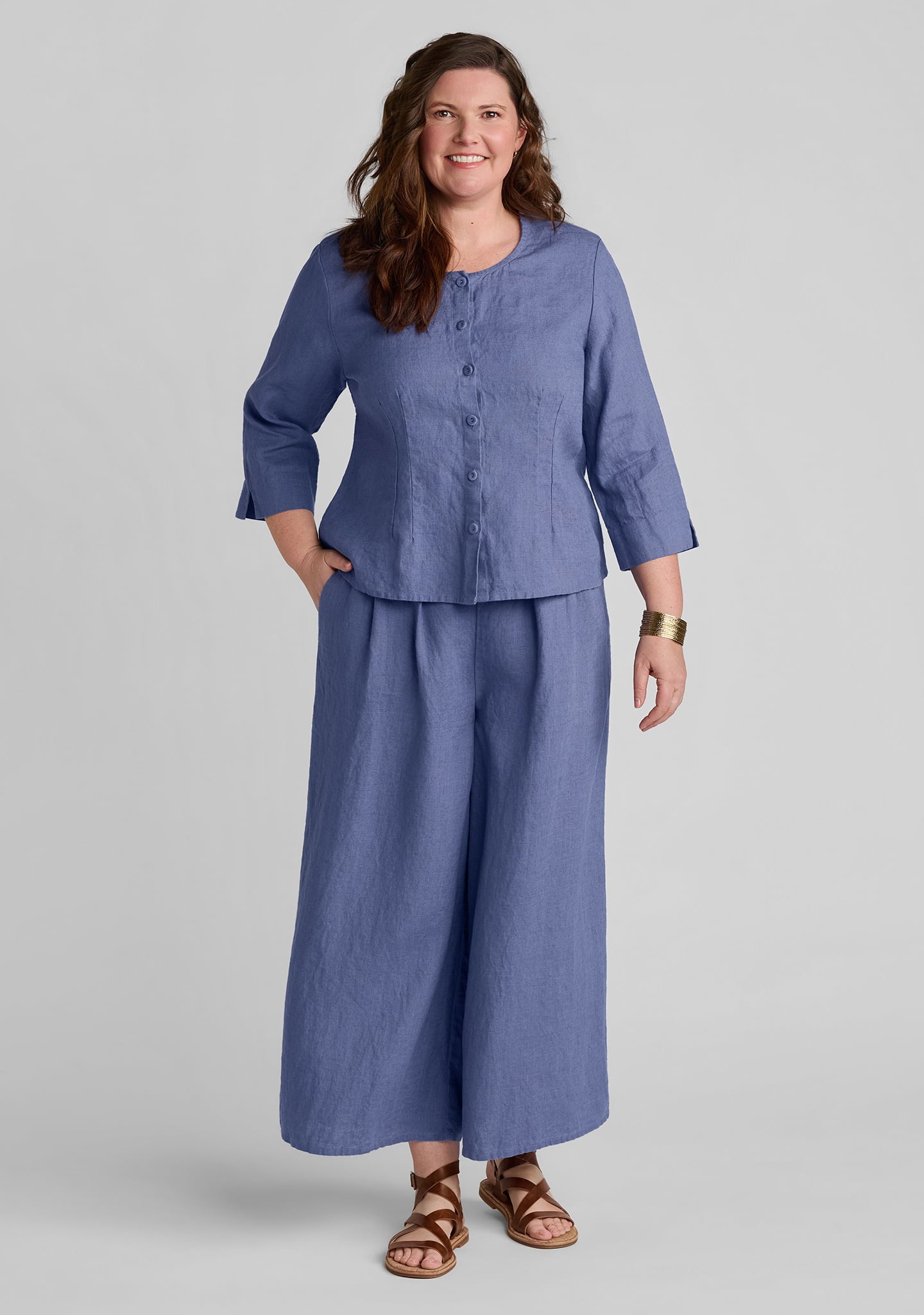 linen blouse in blue with linen pants in blue