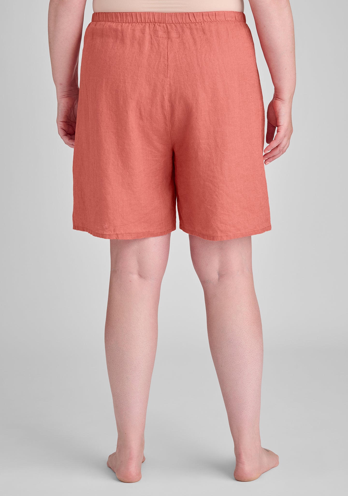 boxd up linen shorts details