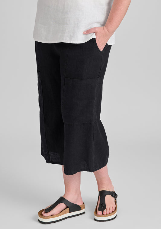 flattering crop linen pants black