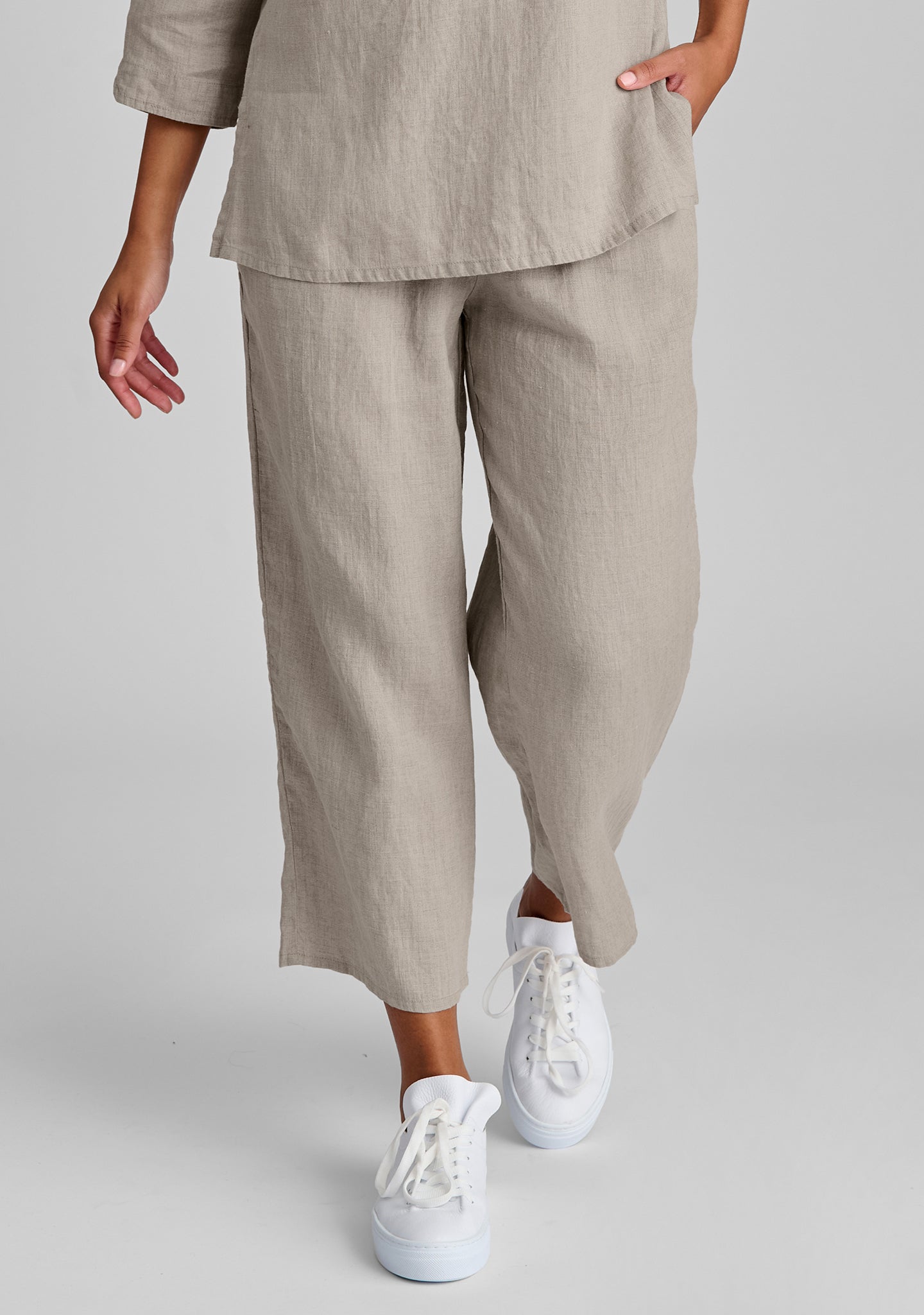 floods linen pants with elastic waist natural