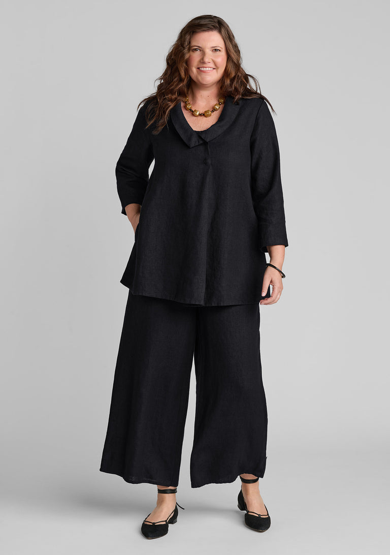 FLAX linen blouse in black with linen pants in black