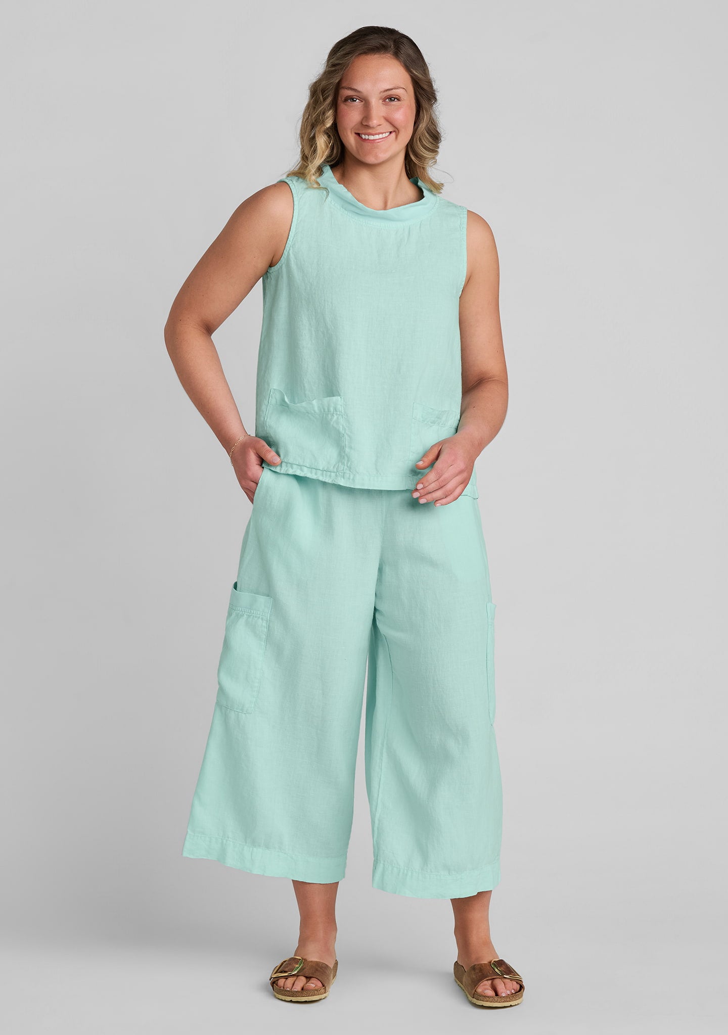 FLAX linen shirt in green with linen pants in green