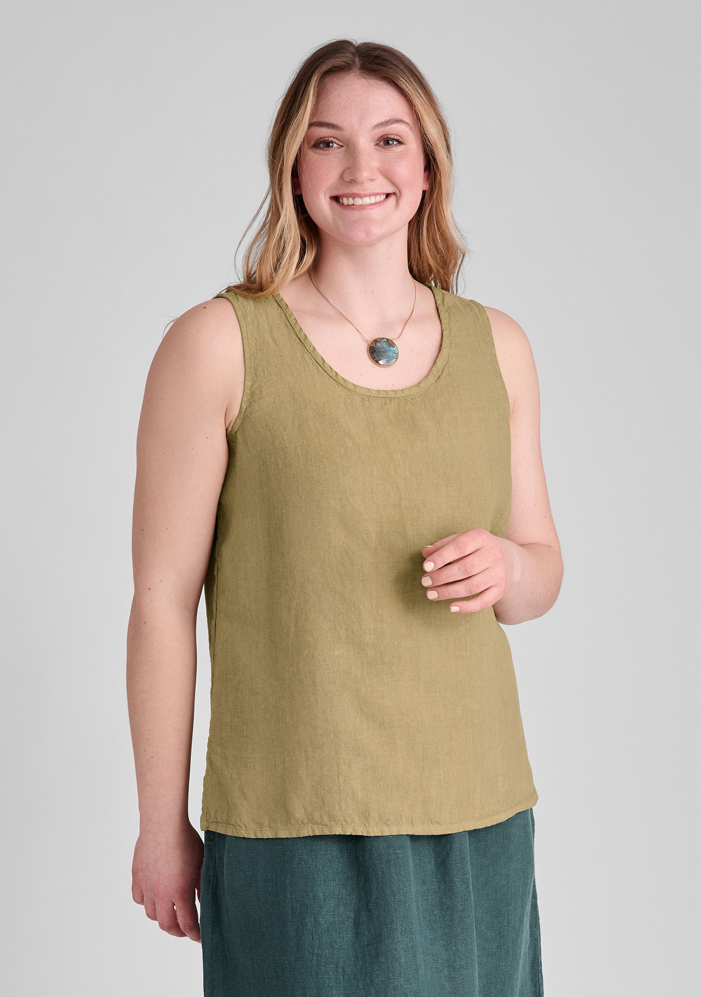 Fundamental Tank - Linen Tank Top - Olive
