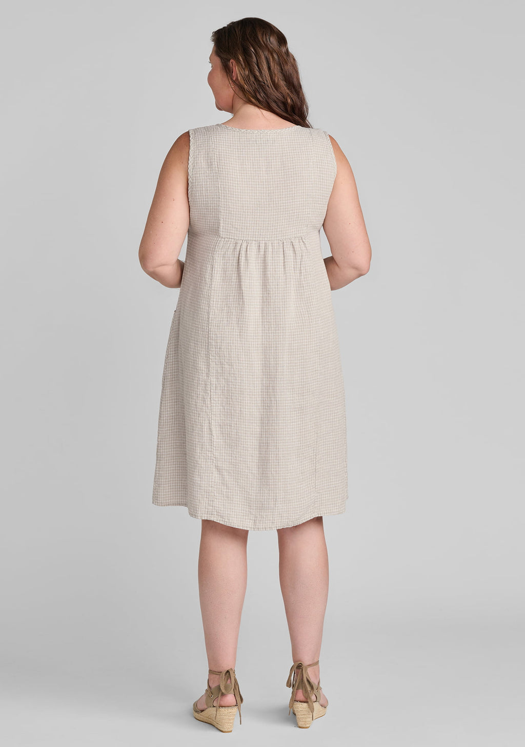 gathered back dress linen shift dress details