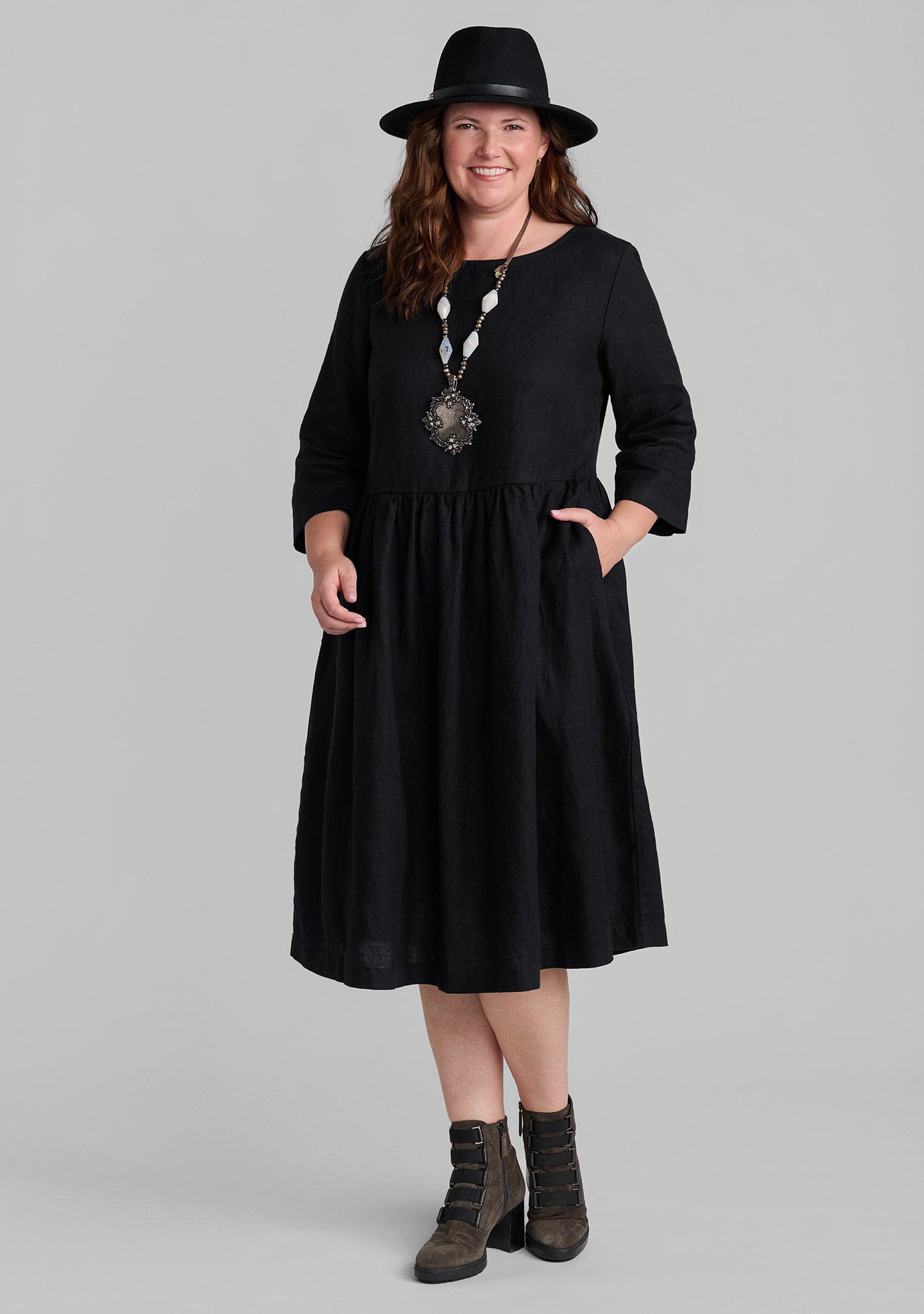 FLAX linen dress in black