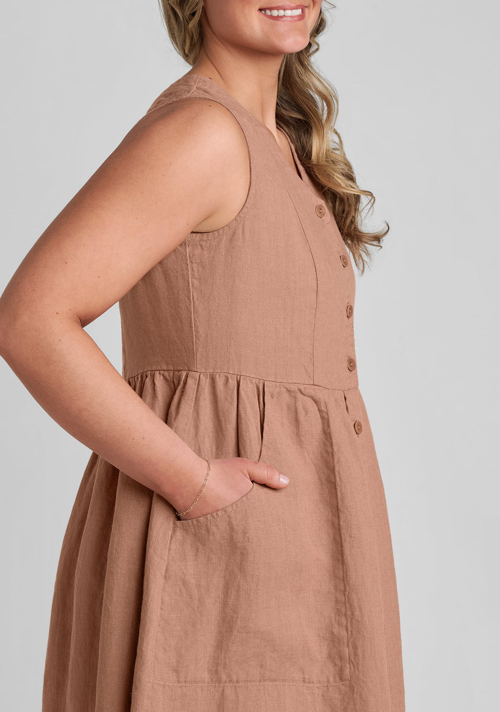 joyful dress sleeveless linen dress details