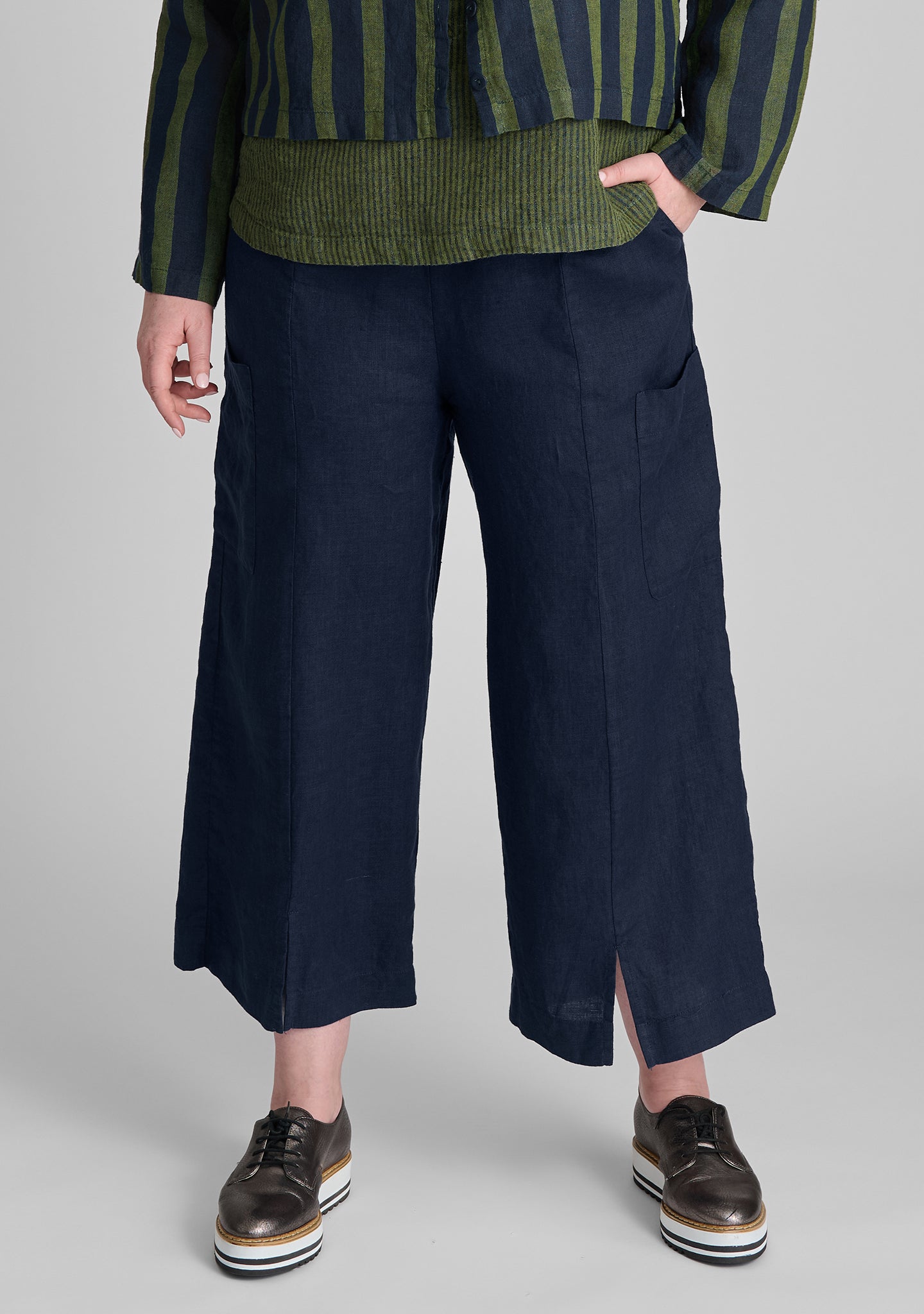 modern flood linen pants with elastic waist blue
