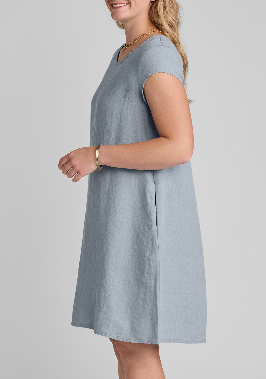 pleat back dress linen dress details