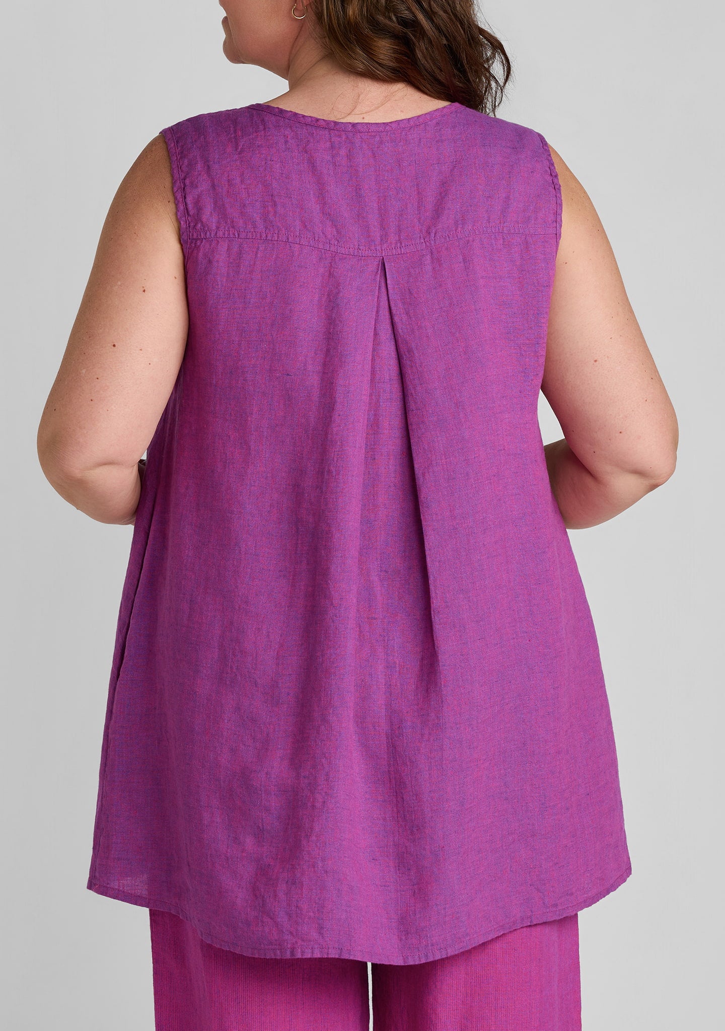 back view of pleat detail on women's linen tank top in purple