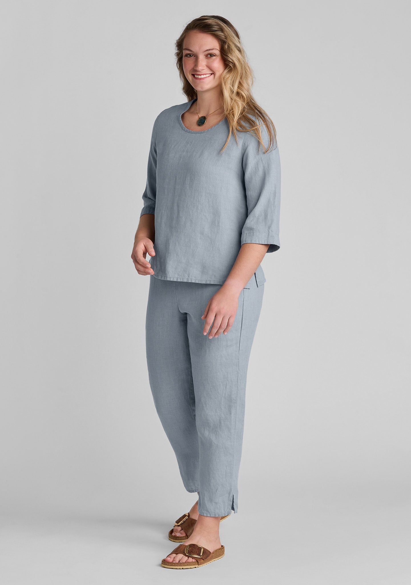 FLAX linen shirt in blue with linen pants in blue
