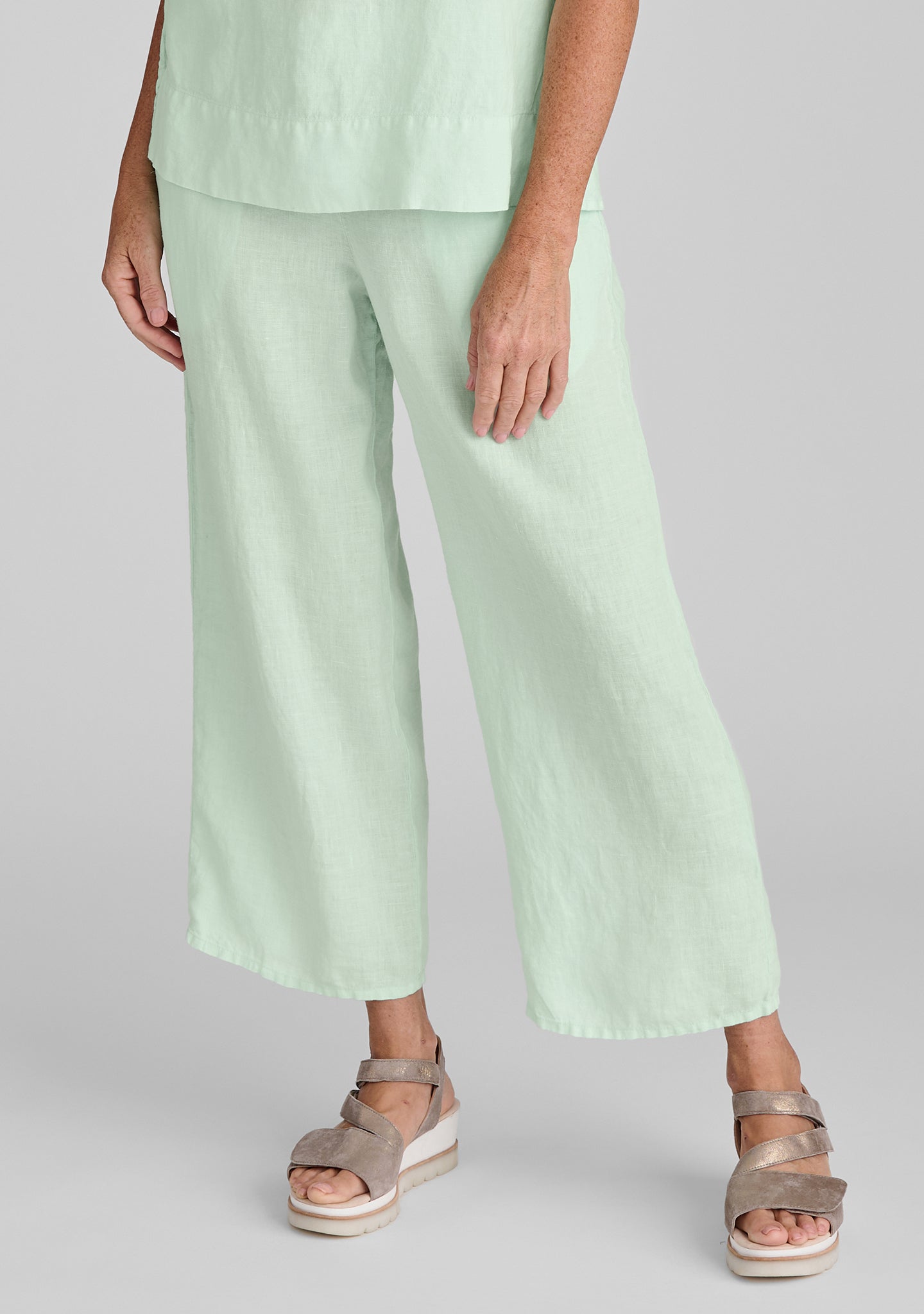 renewed flood linen drawstring pants green