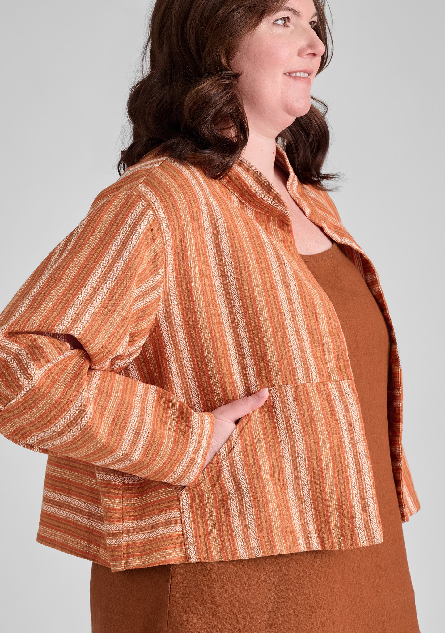 seamly jacket cropped linen jacket details