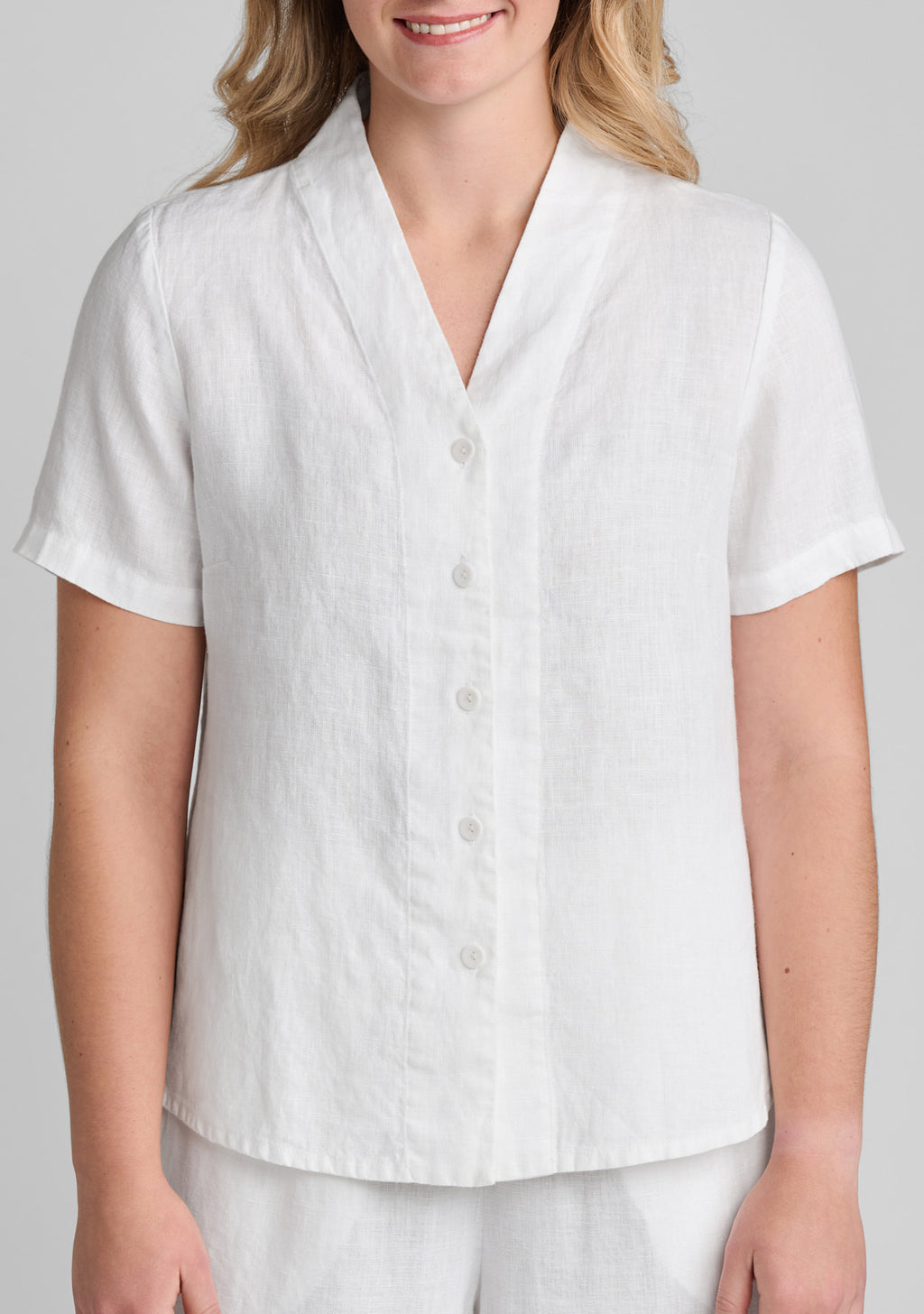 selected version linen blouse details