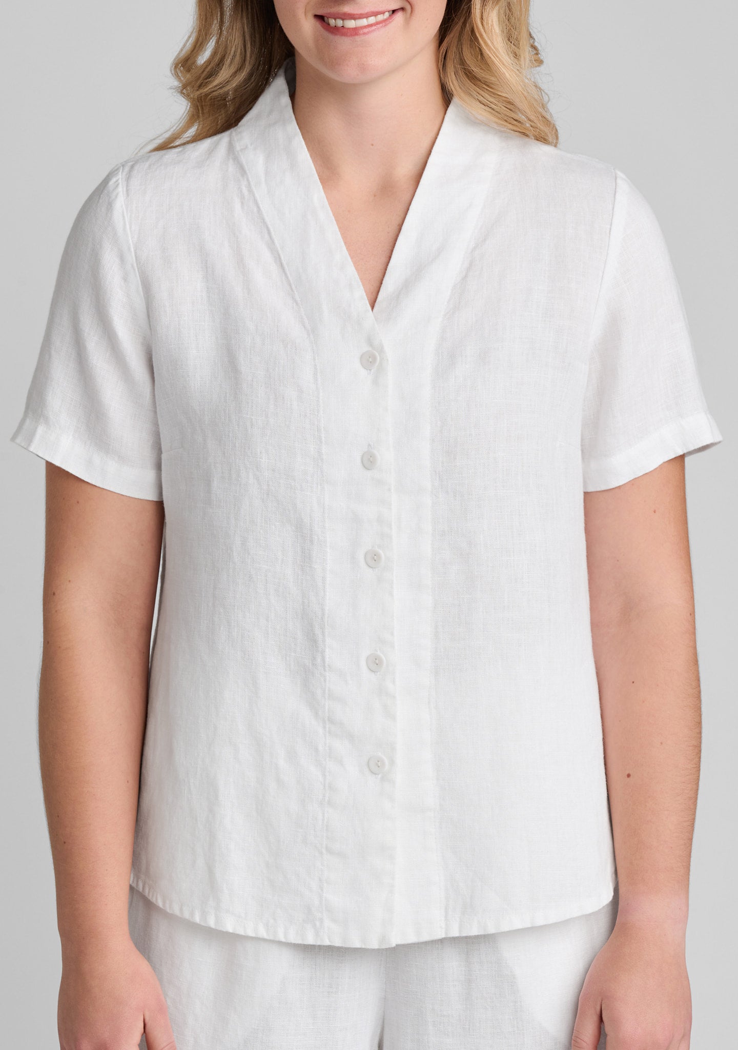 selected version linen blouse details