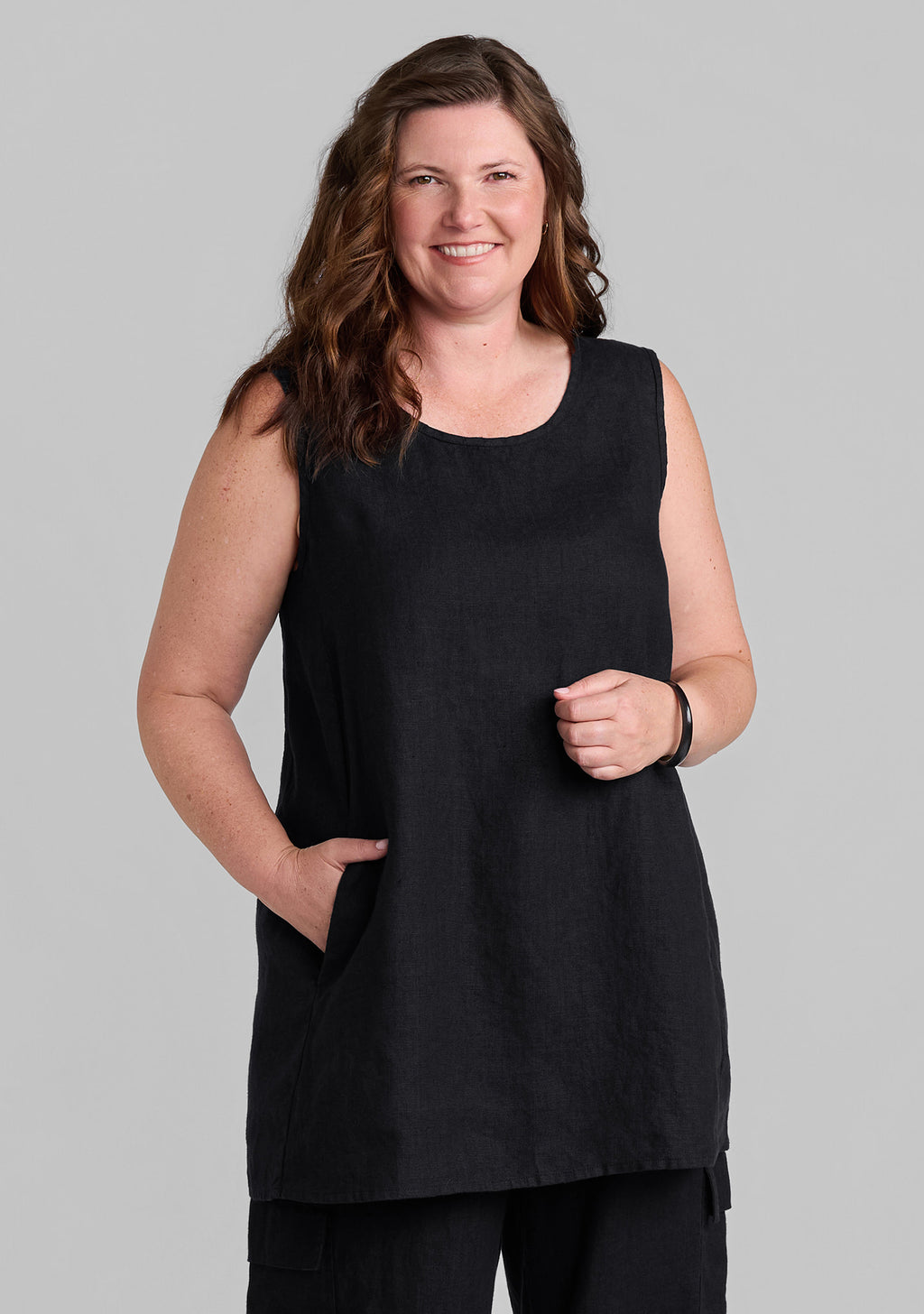 side pocket tunic linen tank top black