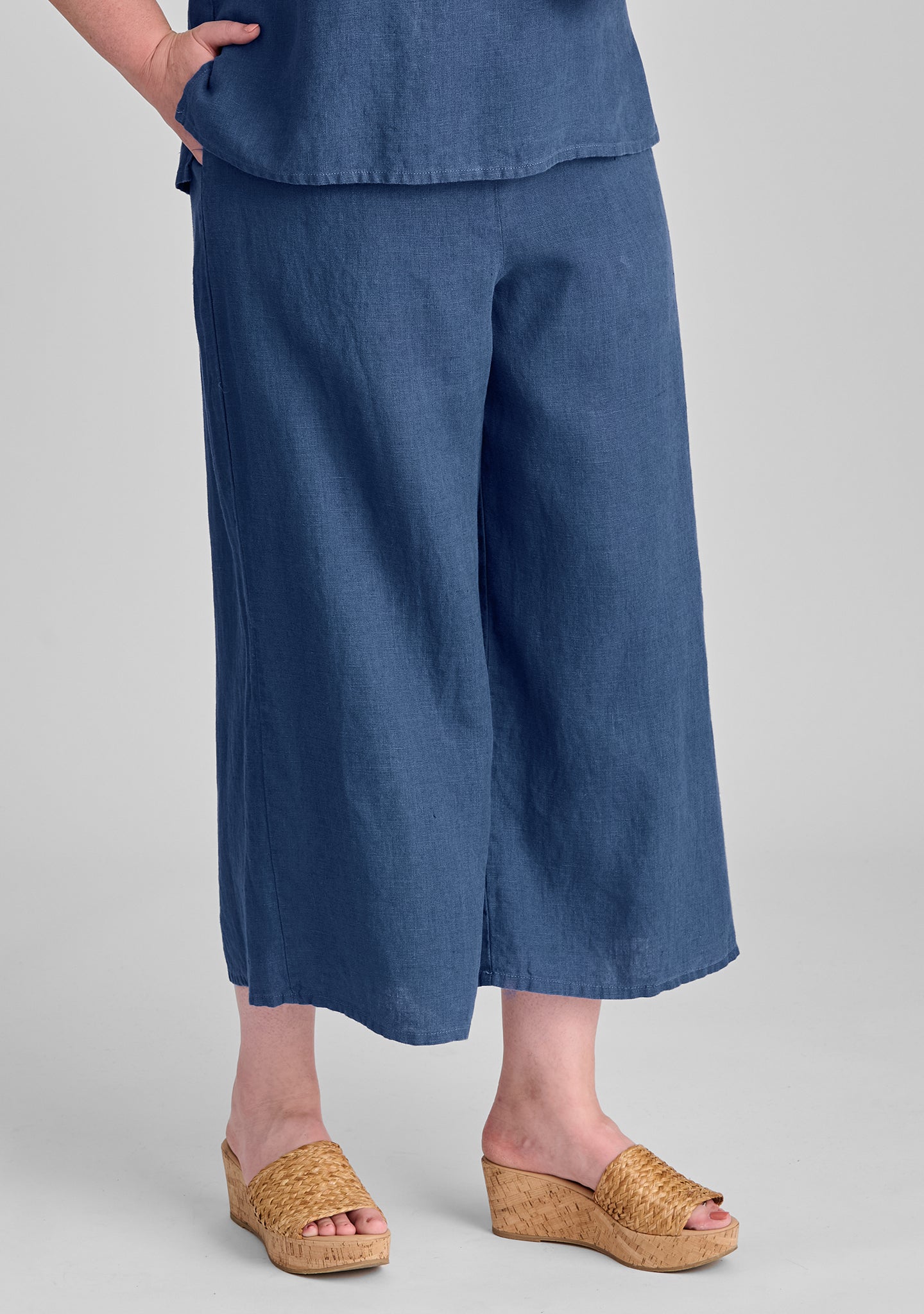 sociable flood wide leg linen pants blue