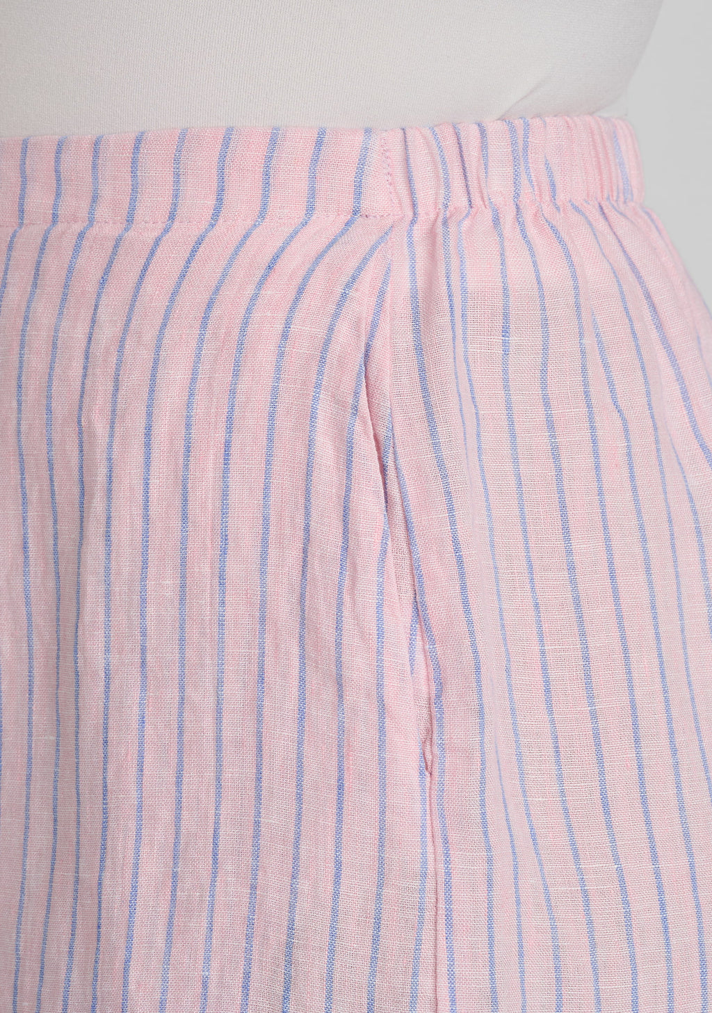 close up of waistband on linen shorts