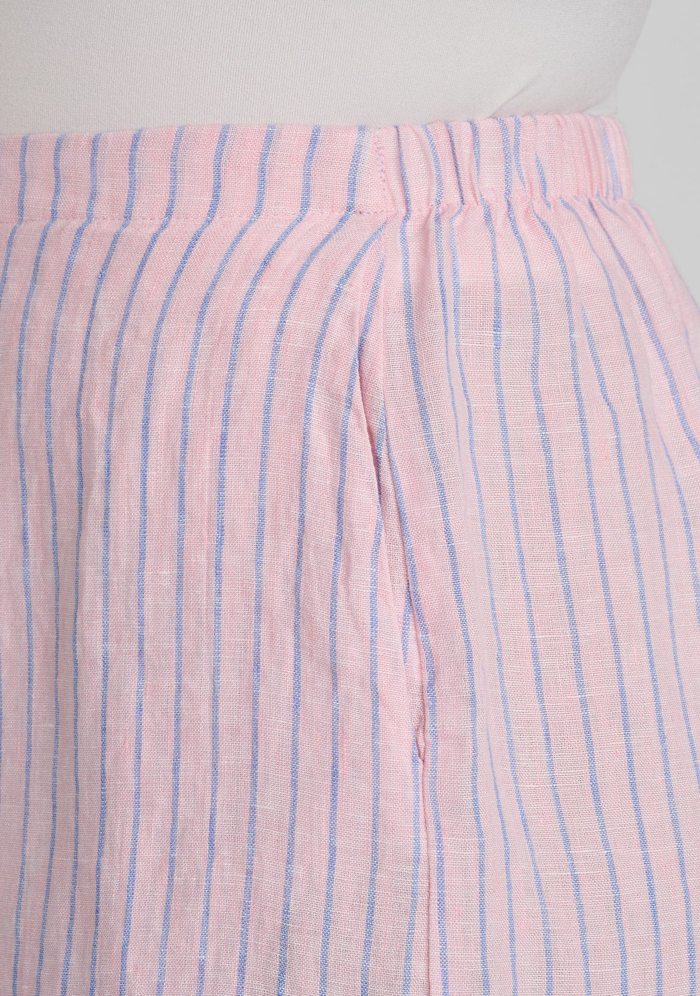 close up of waistband on linen shorts