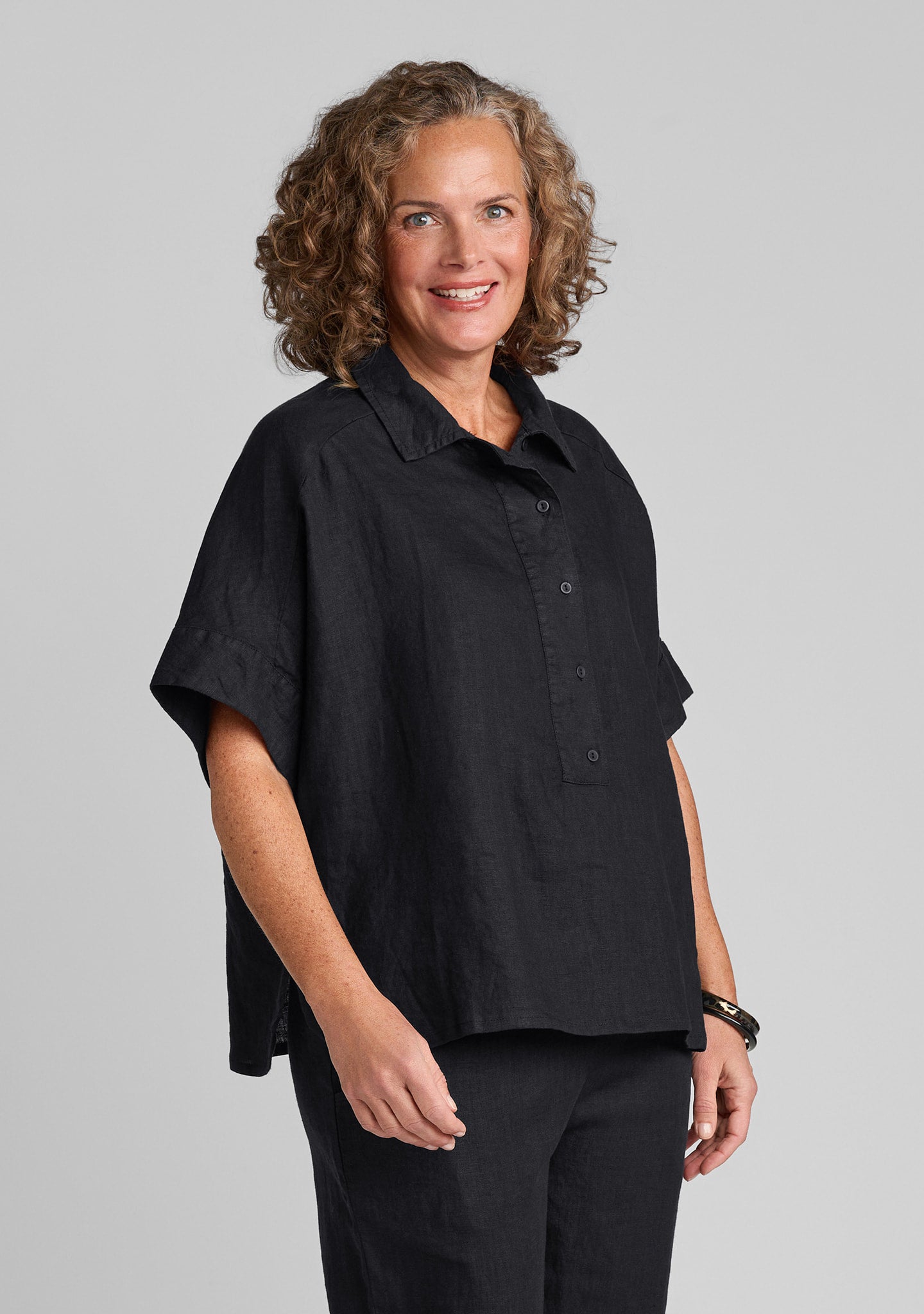 Sporty Shirt - Linen Pullover - Black