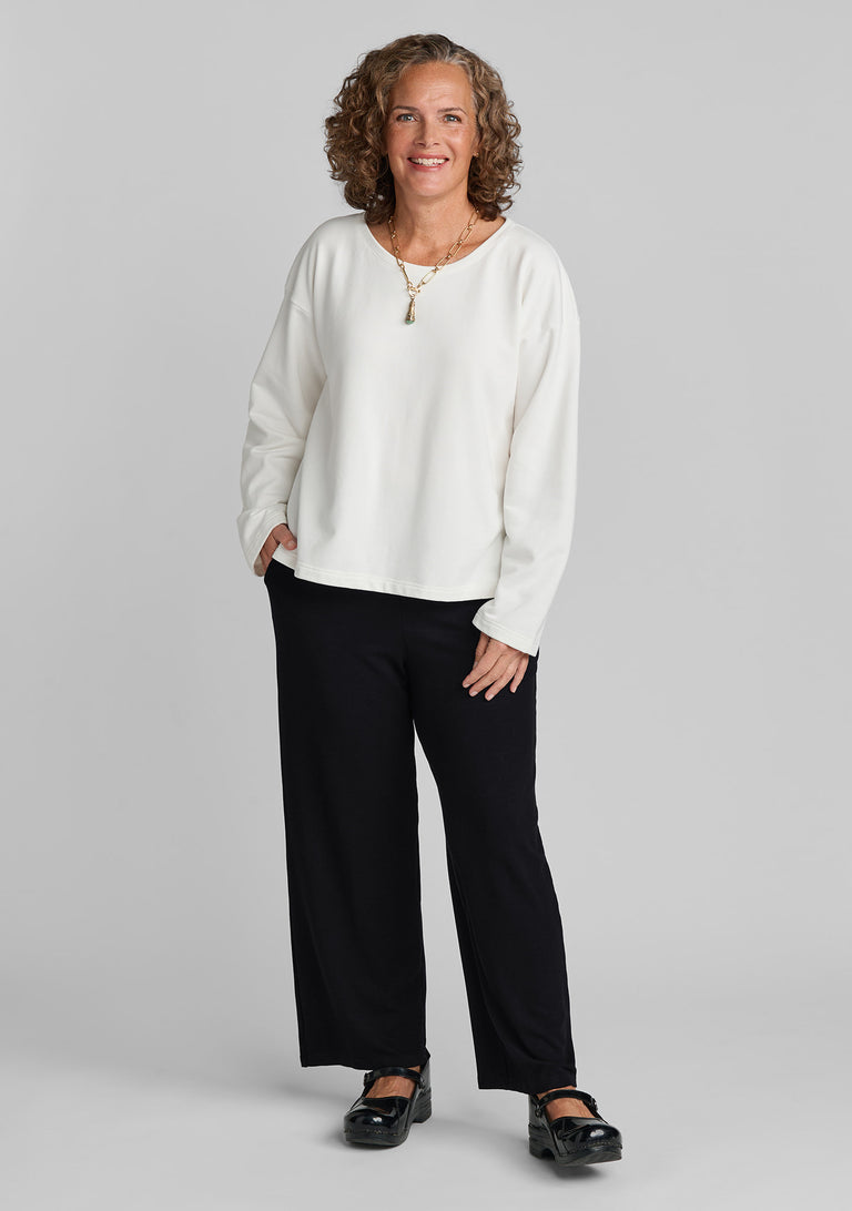 cotton shirt in white with viscose pants in black