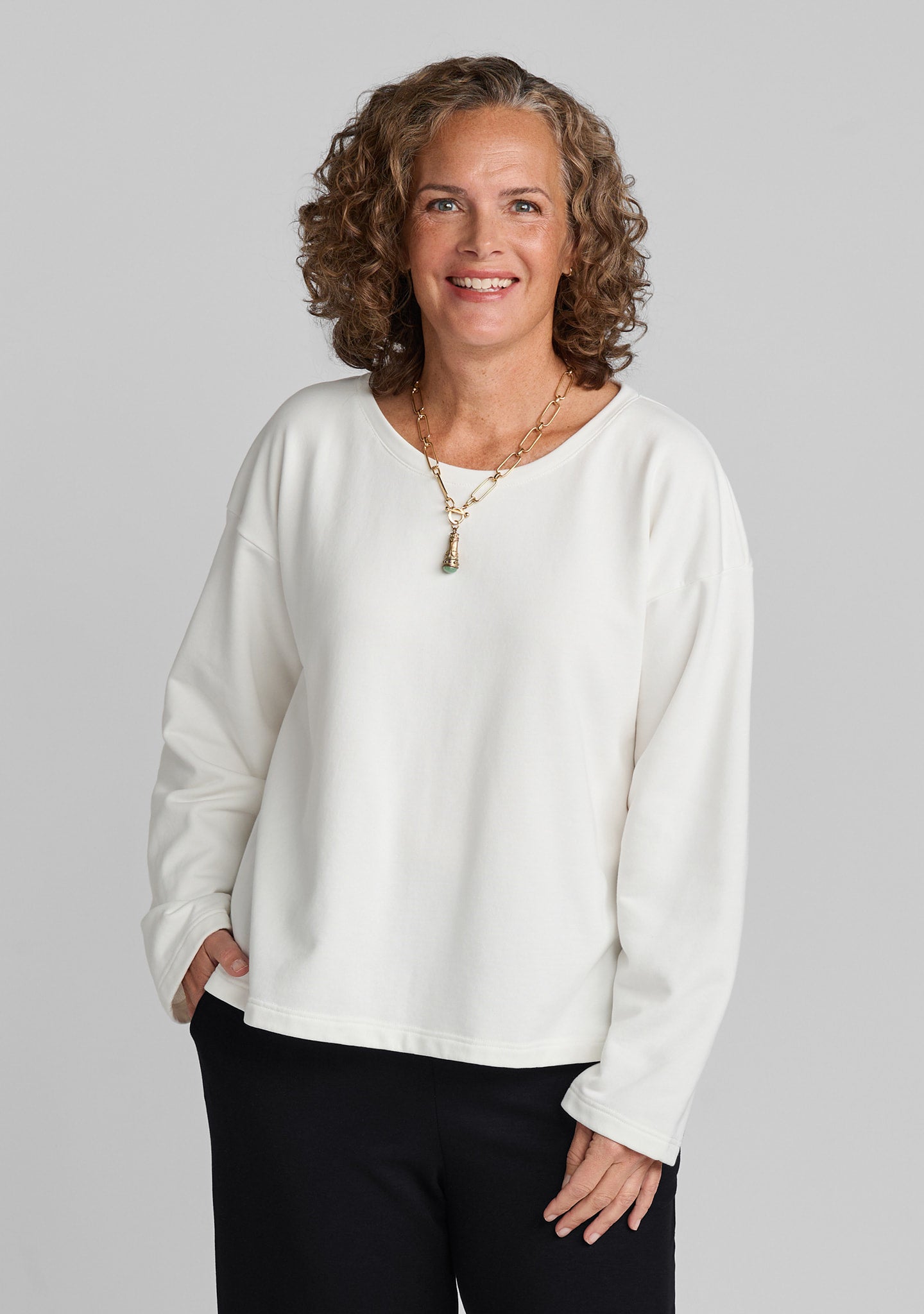 the comfy pull cotton blend shirt white