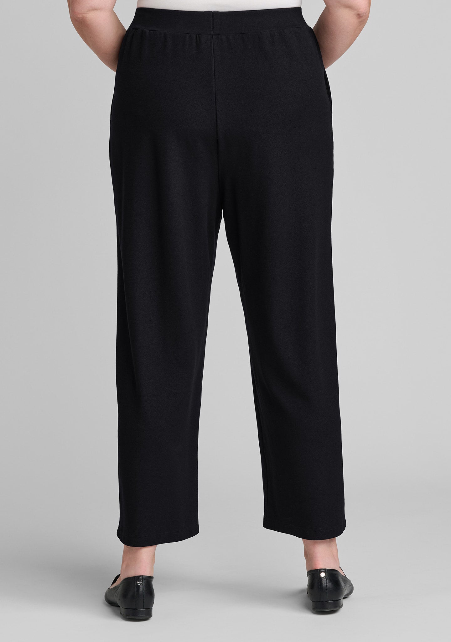 the pant pants with elastic waist details